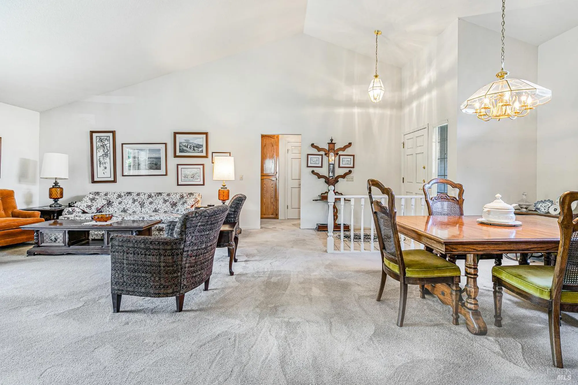Property Slideshow image 7 of 56 | 240 silver creek cir, Santa Rosa, CA, 95409
