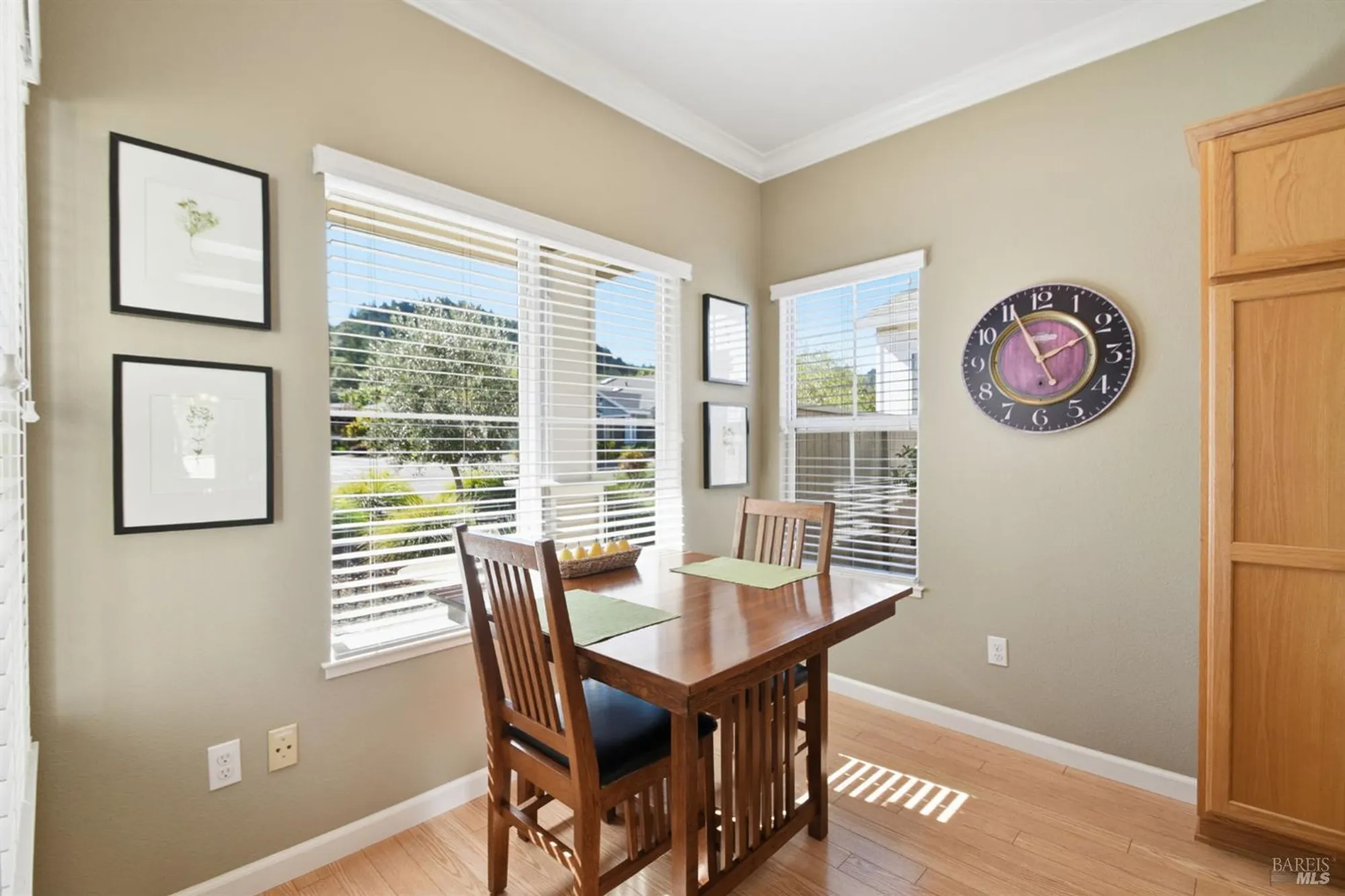 Property Slideshow image 12 of 36 | 154 clover springs dr, Cloverdale, CA, 95425