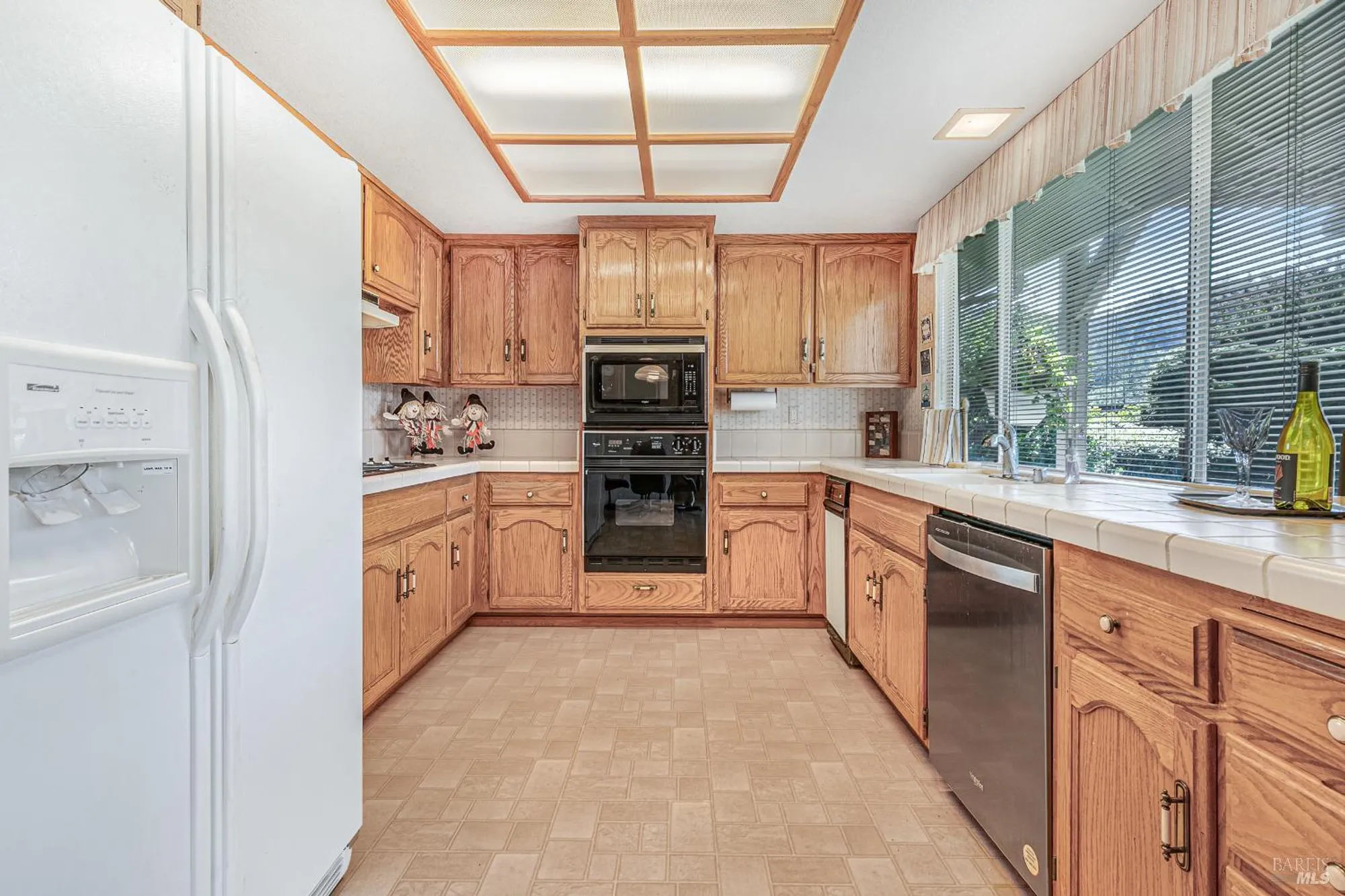 Property Slideshow image 16 of 56 | 240 silver creek cir, Santa Rosa, CA, 95409