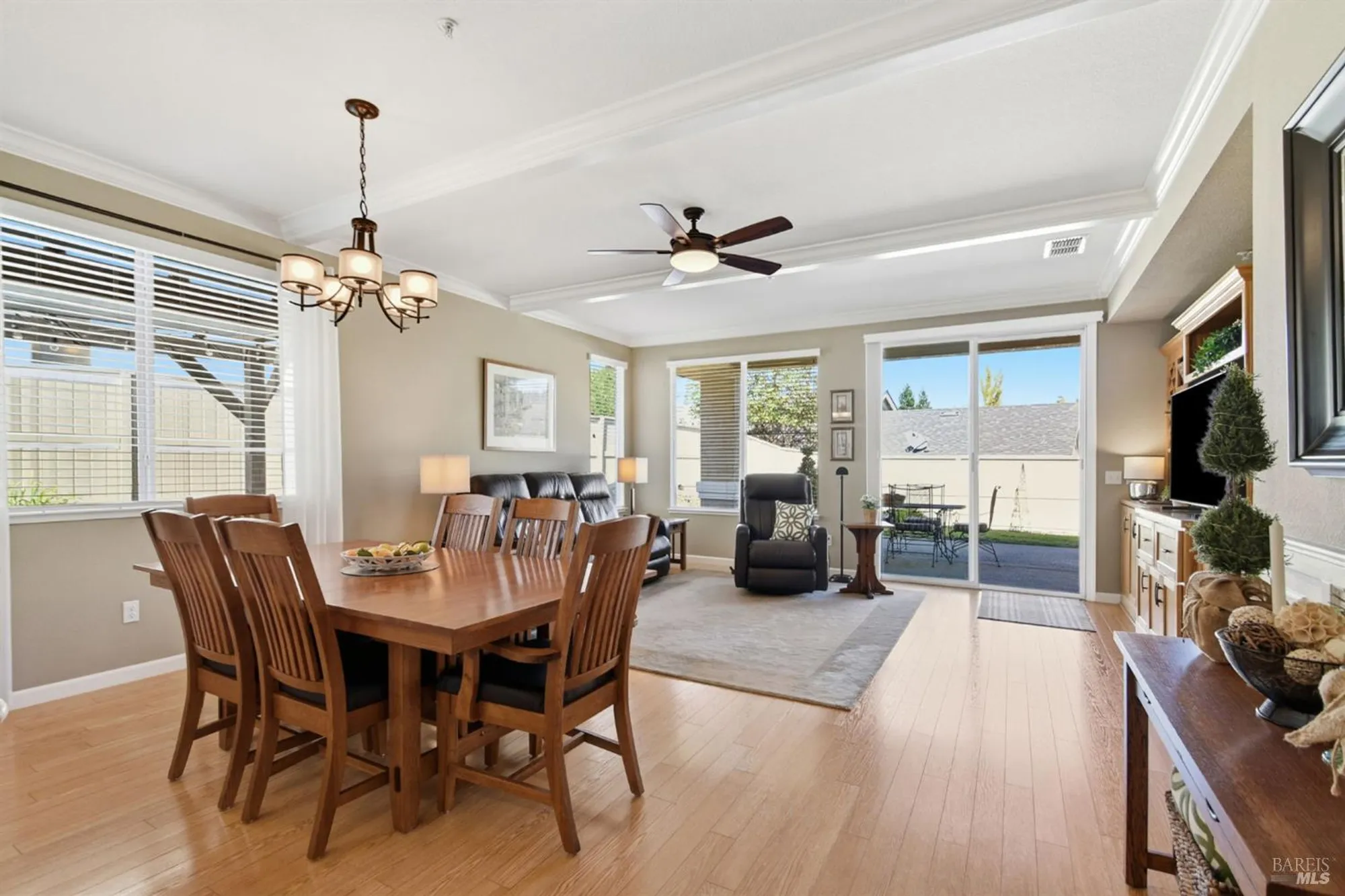 Property Slideshow image 13 of 36 | 154 clover springs dr, Cloverdale, CA, 95425