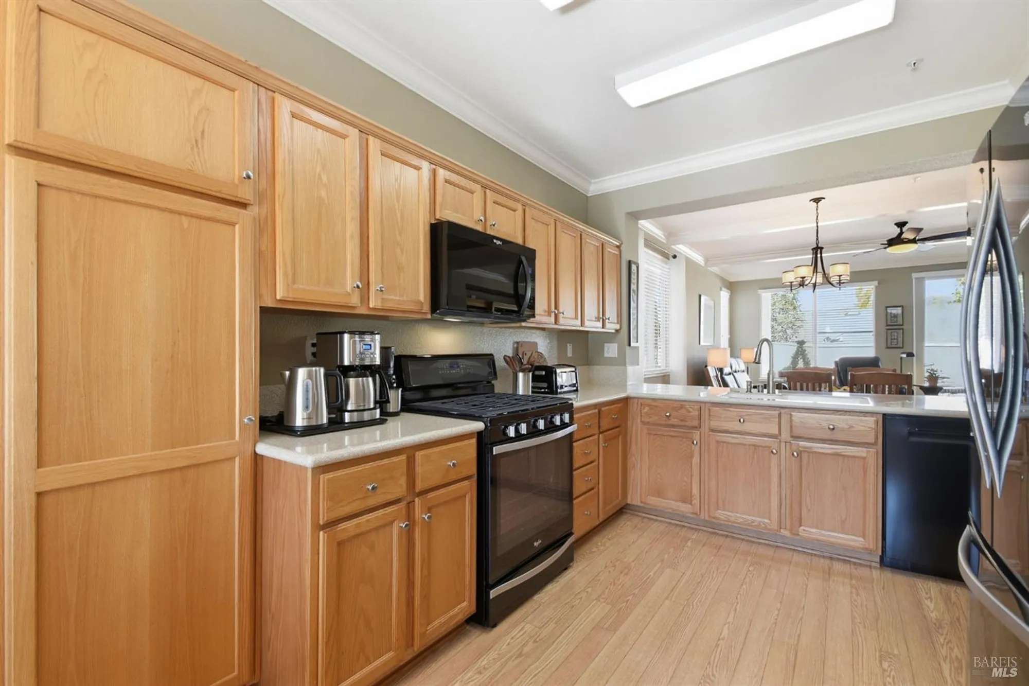 Property Slideshow image 11 of 36 | 154 clover springs dr, Cloverdale, CA, 95425