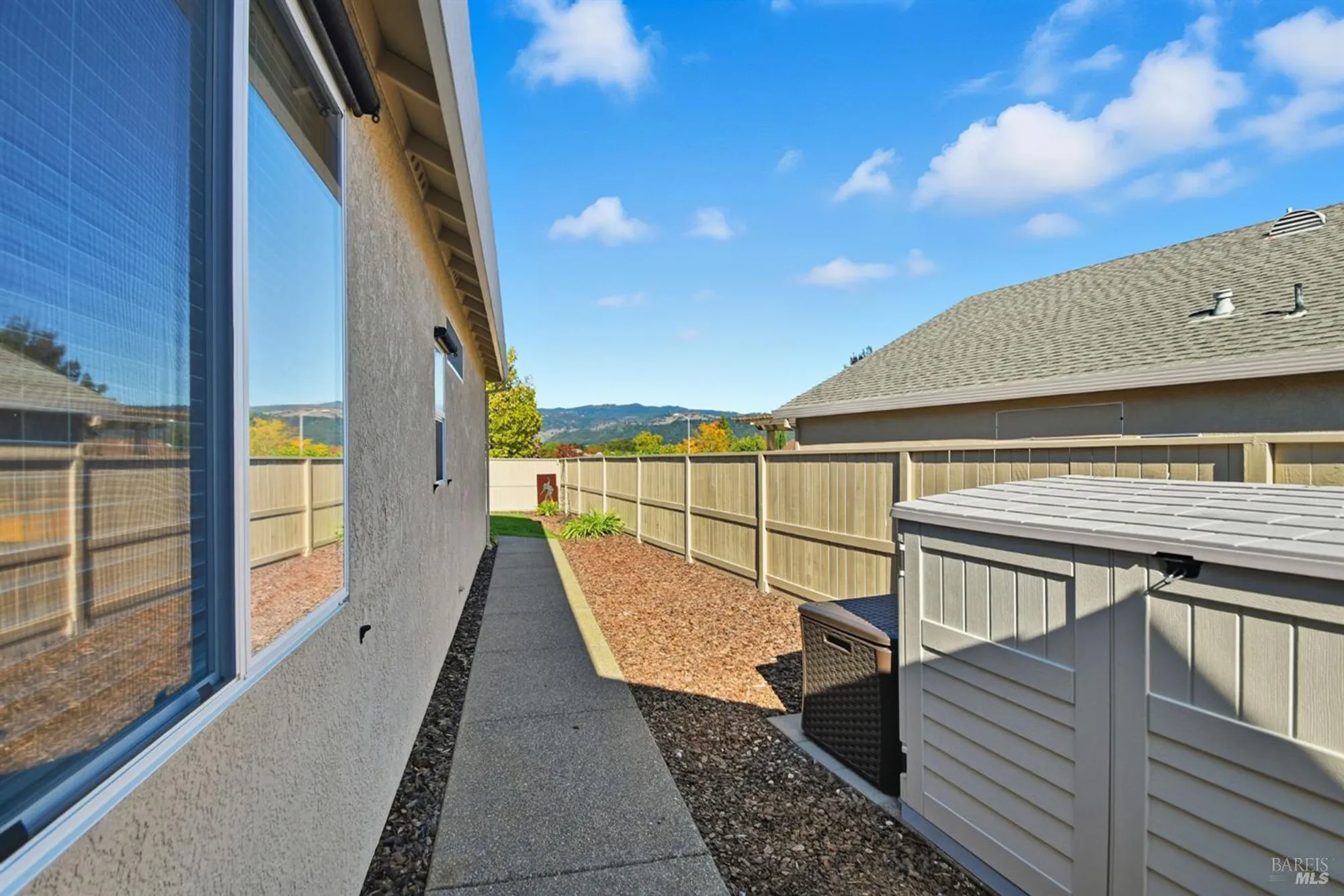 Property Slideshow image 28 of 36 | 154 clover springs dr, Cloverdale, CA, 95425