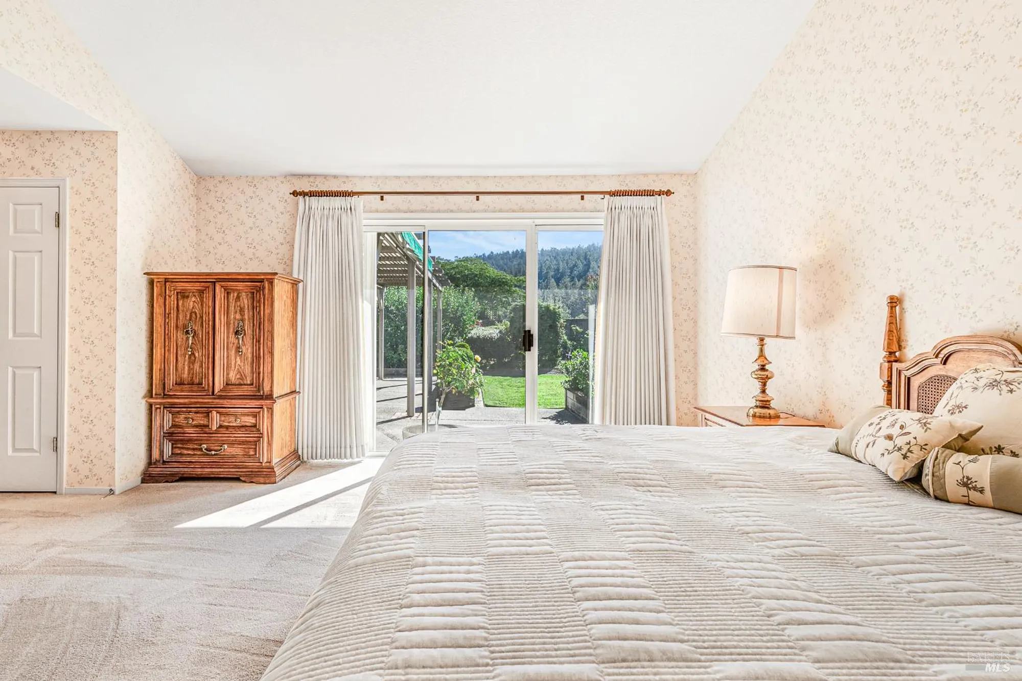 Property Slideshow image 24 of 56 | 240 silver creek cir, Santa Rosa, CA, 95409