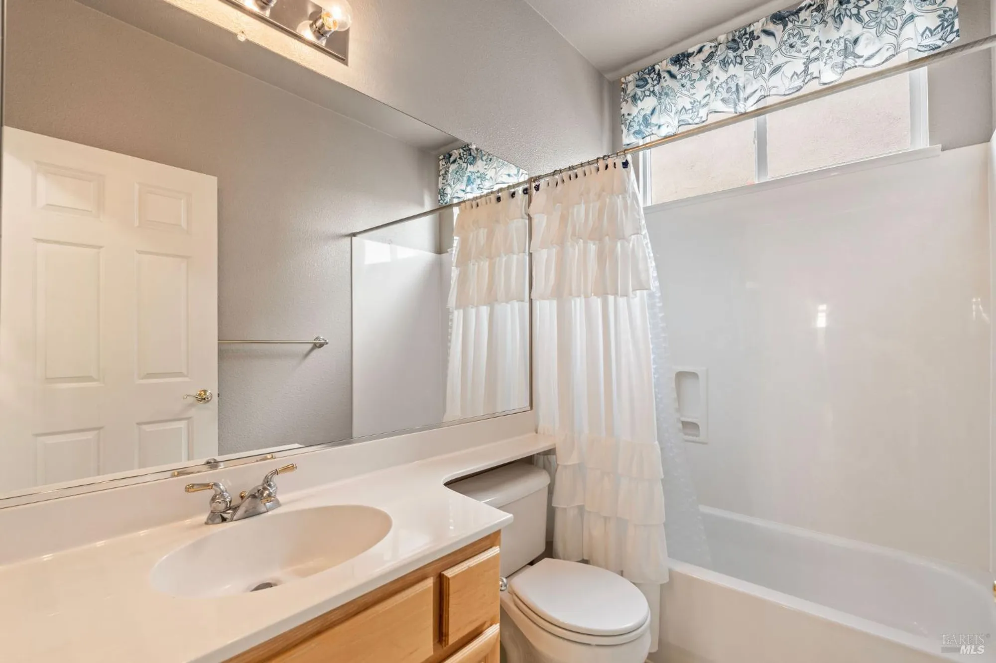 Property Slideshow image 27 of 65 | 242 cedar ridge dr, Rio Vista, CA, 94571