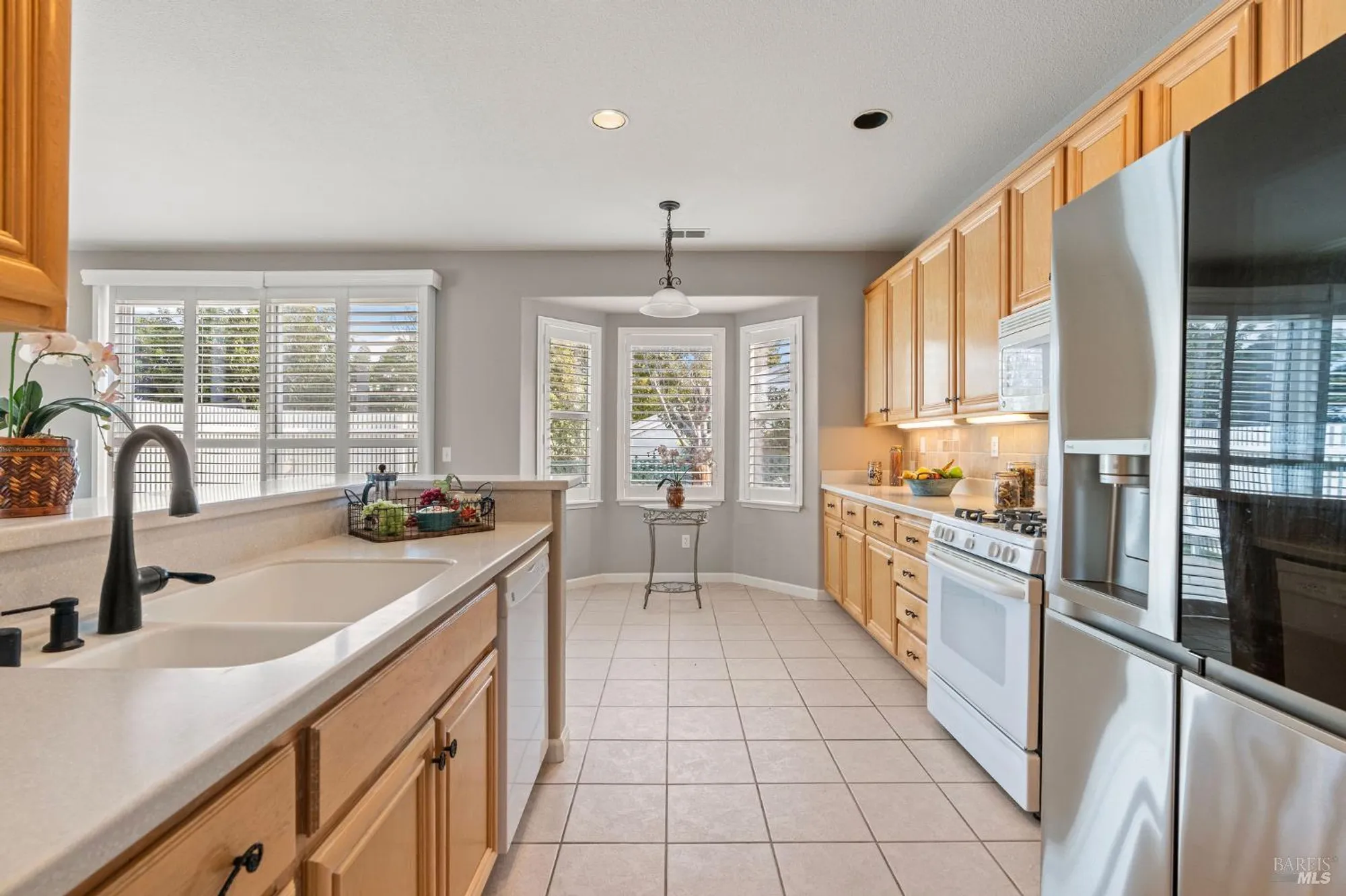 Property Slideshow image 17 of 65 | 242 cedar ridge dr, Rio Vista, CA, 94571