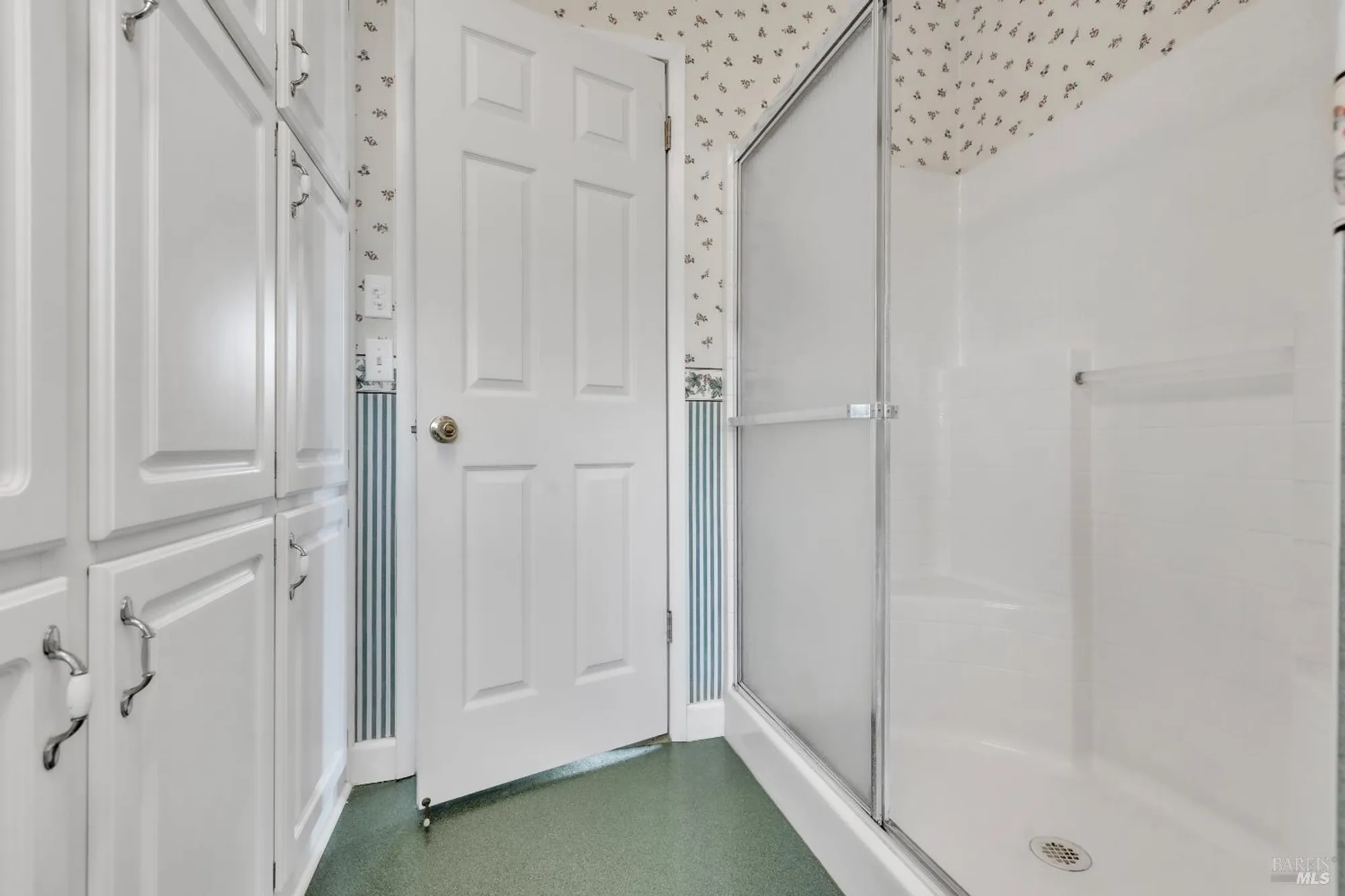 Property Slideshow image 23 of 28 | 105 claret cir, Yountville, CA, 94599