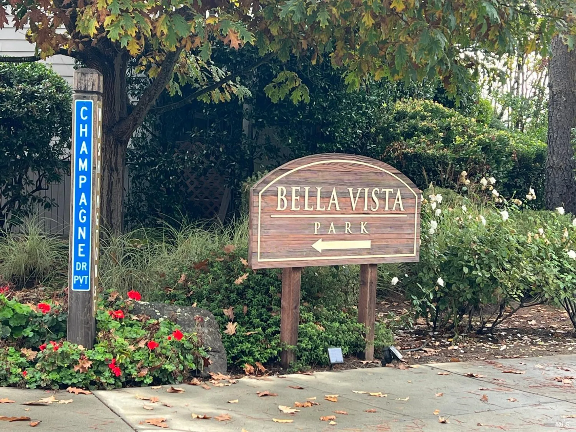 Property Slideshow image 6 of 28 | 105 claret cir, Yountville, CA, 94599