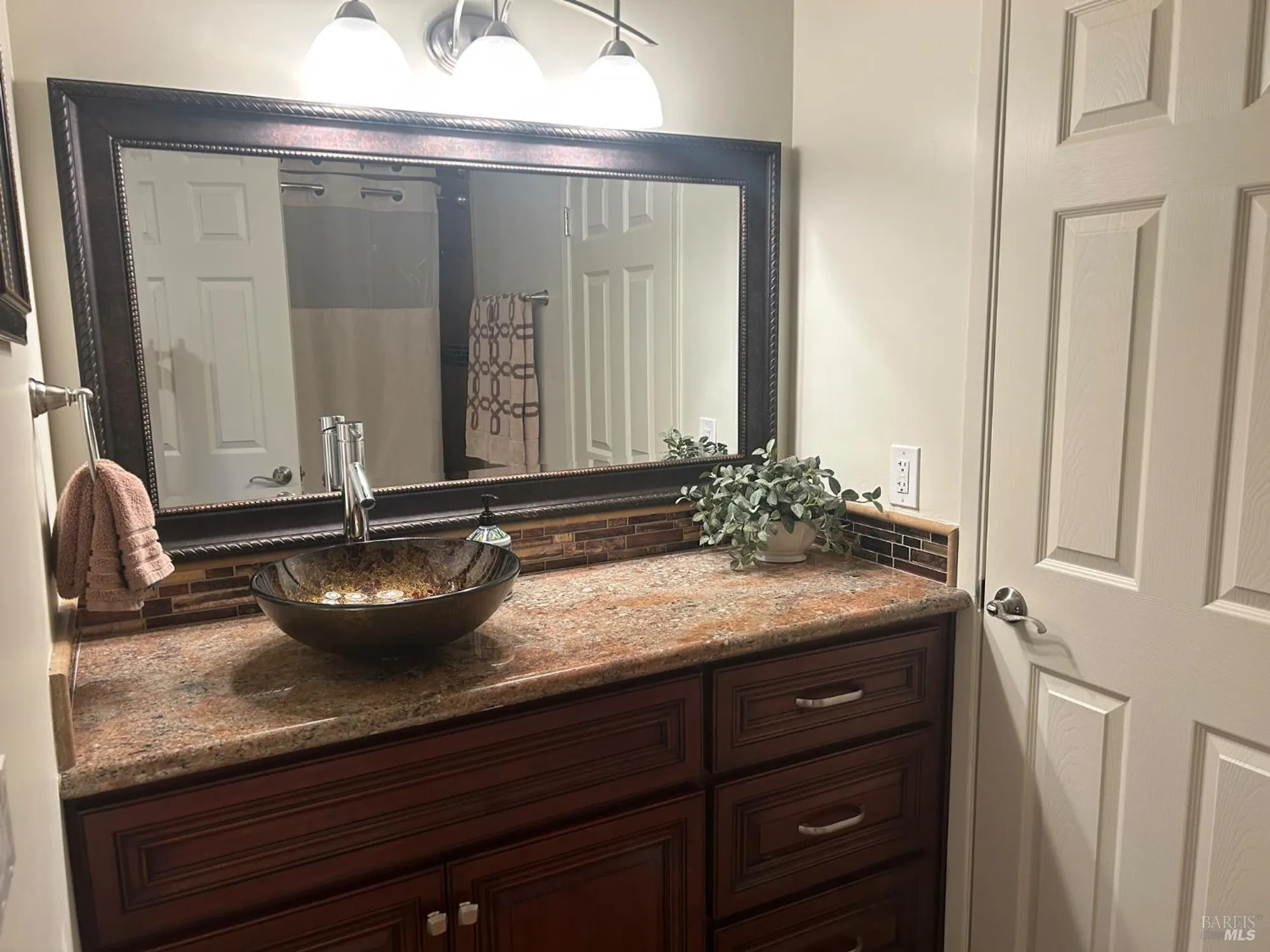 Property Slideshow image 12 of 13 | 6553 meadowridge dr, Santa Rosa, CA, 95409