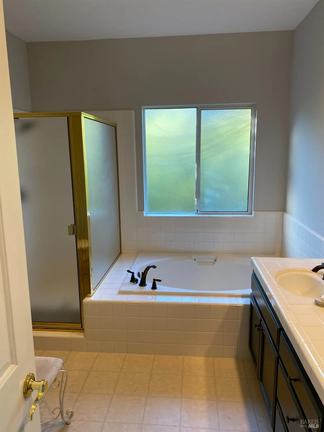 Property Slideshow image 4 of 18 | 6261 meadowstone dr, Santa Rosa, CA, 95409