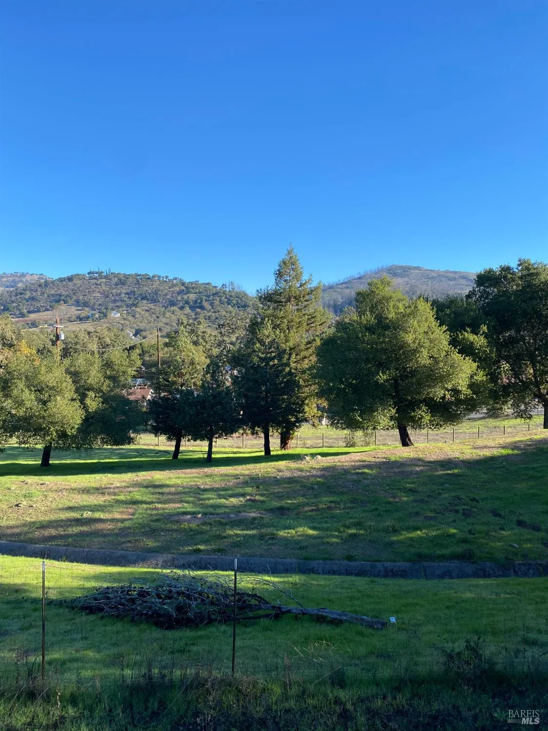 Property Slideshow image 9 of 18 | 6261 meadowstone dr, Santa Rosa, CA, 95409