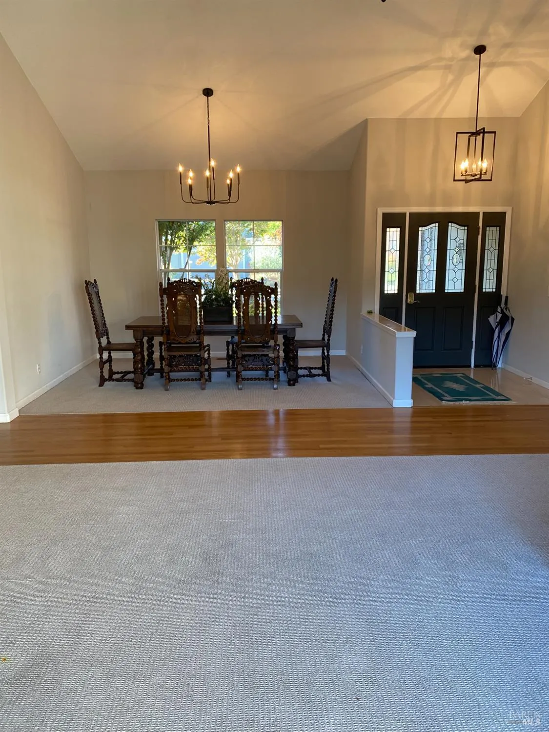 Property Slideshow image 10 of 18 | 6261 meadowstone dr, Santa Rosa, CA, 95409