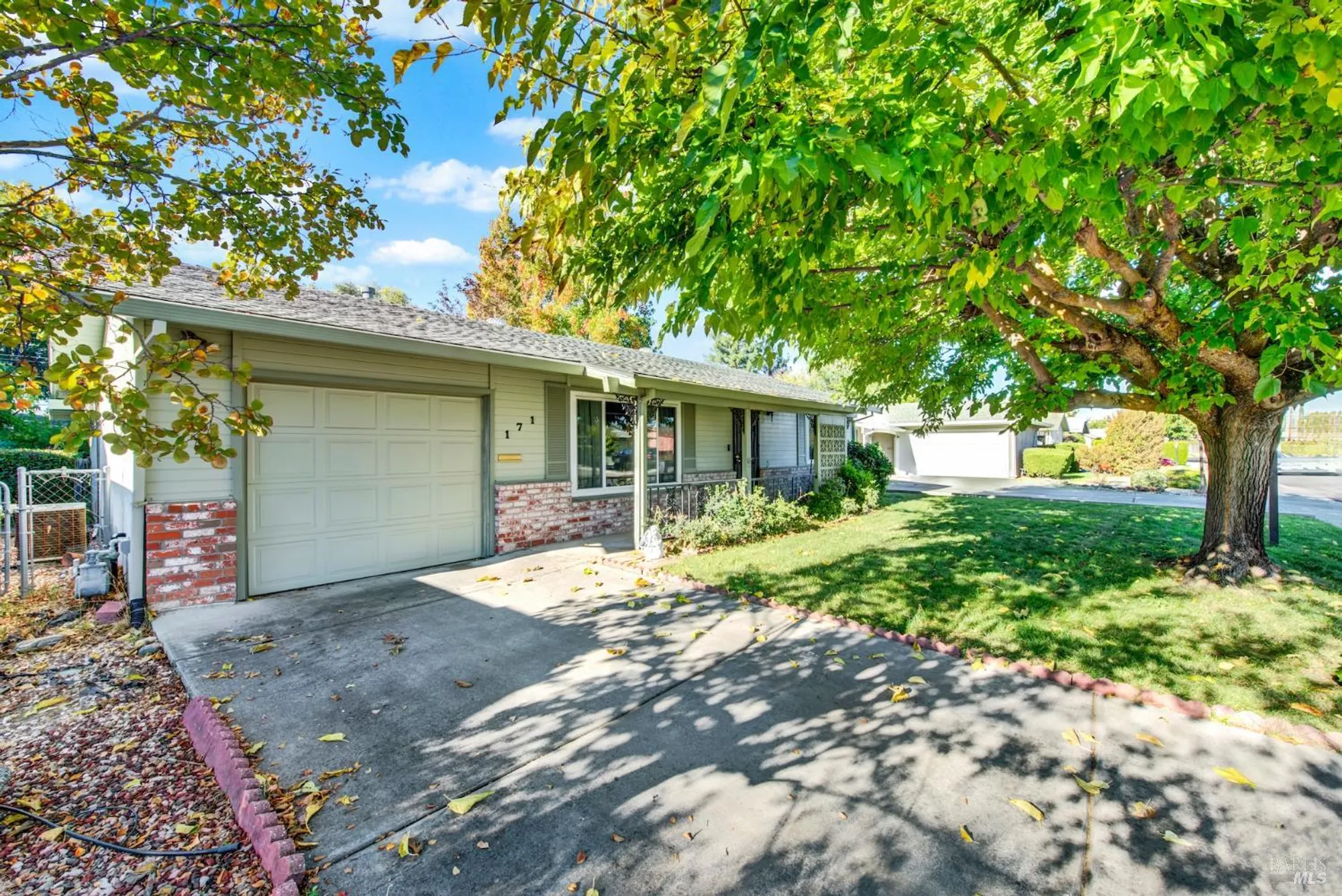 Property Slideshow image 4 of 52 | 171 mckinley cir, Vacaville, CA, 95687