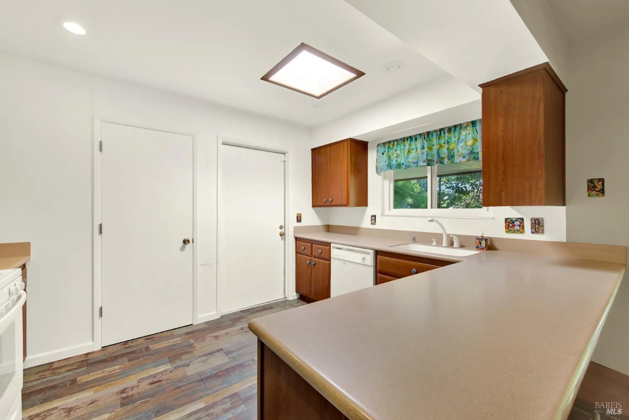 Property Slideshow image 20 of 52 | 171 mckinley cir, Vacaville, CA, 95687