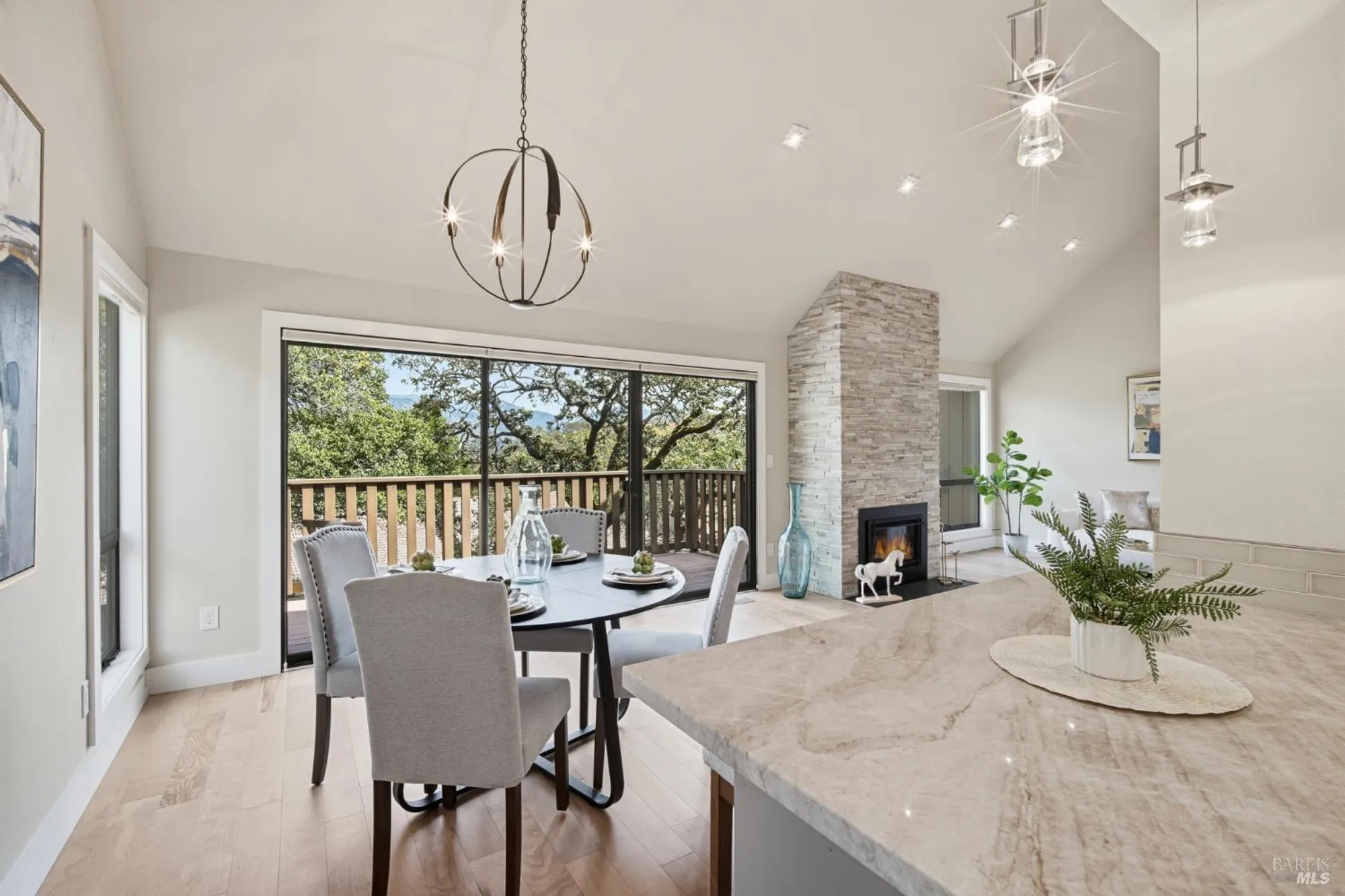 Property Slideshow image 17 of 47 | 28 oak forest pl, Santa Rosa, CA, 95409