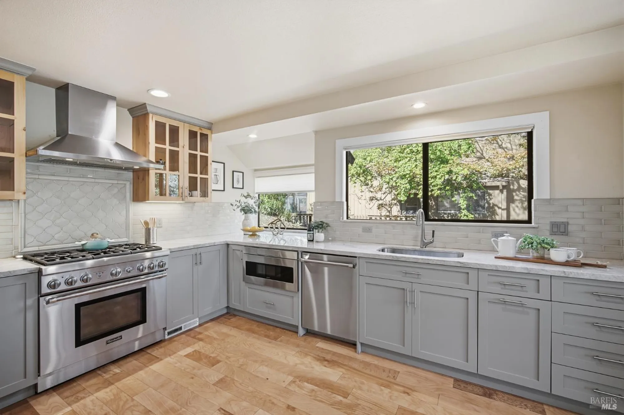 Property Slideshow image 10 of 47 | 28 oak forest pl, Santa Rosa, CA, 95409