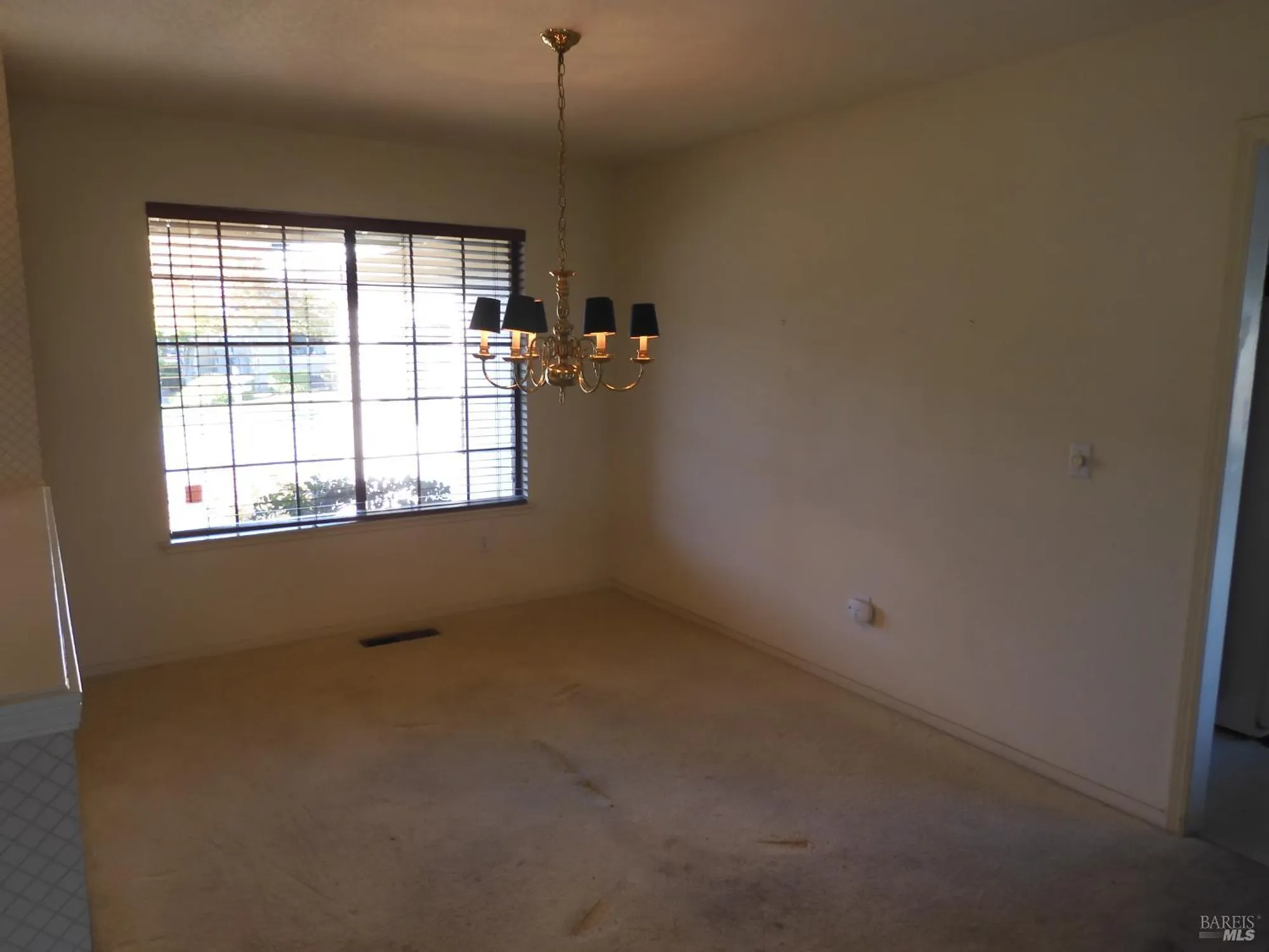 Property Slideshow image 6 of 36 | 356 singing brook cir, Santa Rosa, CA, 95409