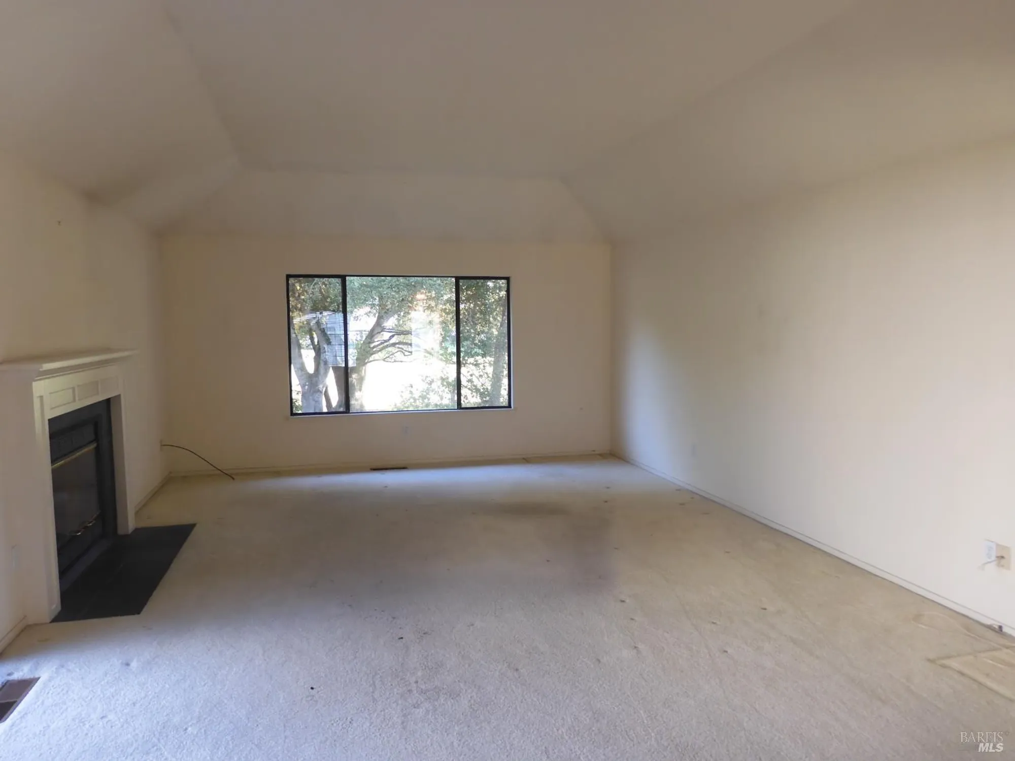 Property Slideshow image 4 of 36 | 356 singing brook cir, Santa Rosa, CA, 95409