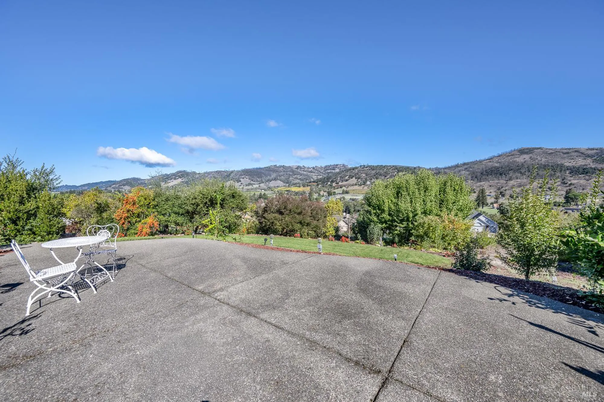 Property Slideshow image 22 of 26 | 6317 meadowridge dr, Santa Rosa, CA, 95409