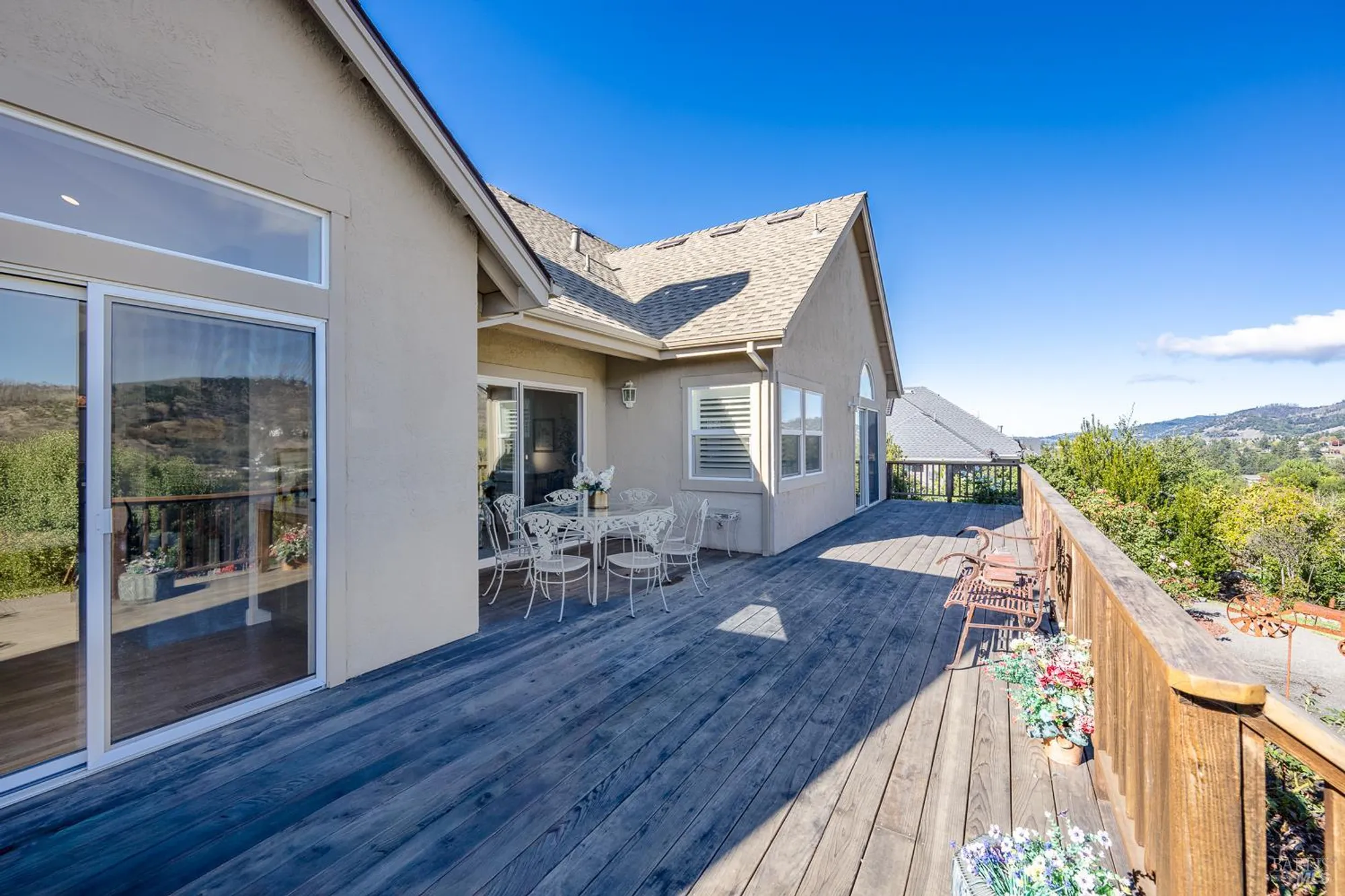Property Slideshow image 21 of 26 | 6317 meadowridge dr, Santa Rosa, CA, 95409