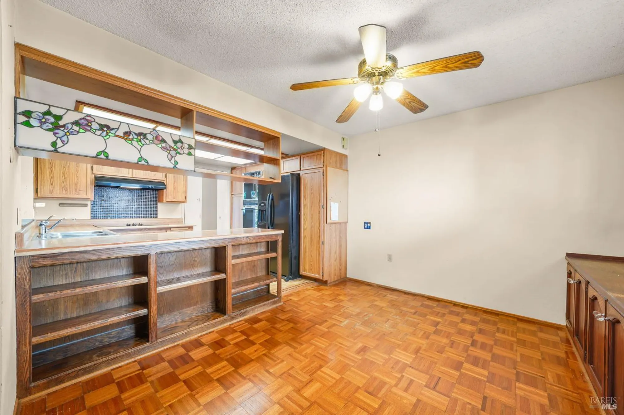 Property Slideshow image 17 of 41 | 202 olympic cir, Vacaville, CA, 95687