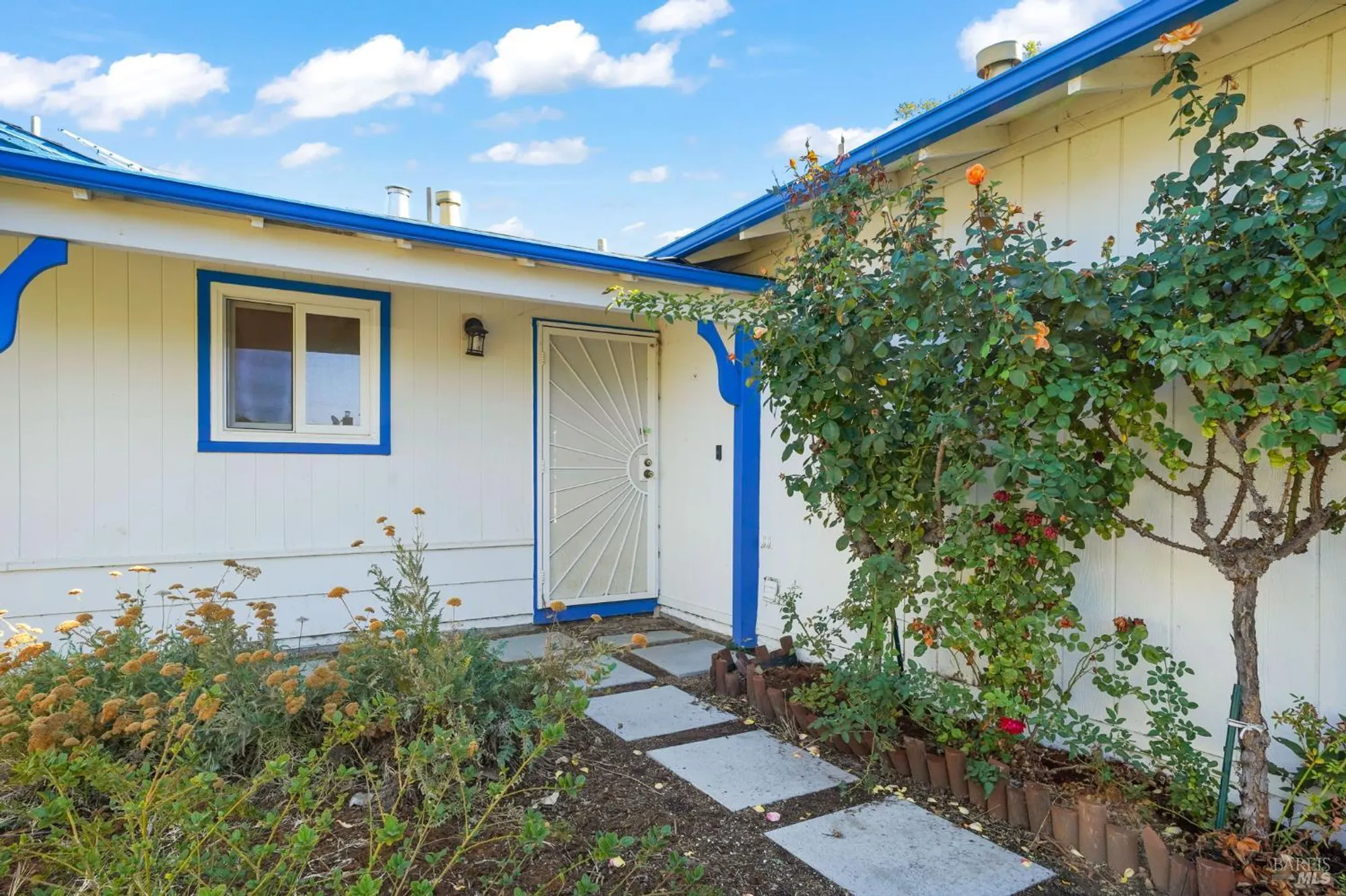 Property Slideshow image 6 of 41 | 202 olympic cir, Vacaville, CA, 95687