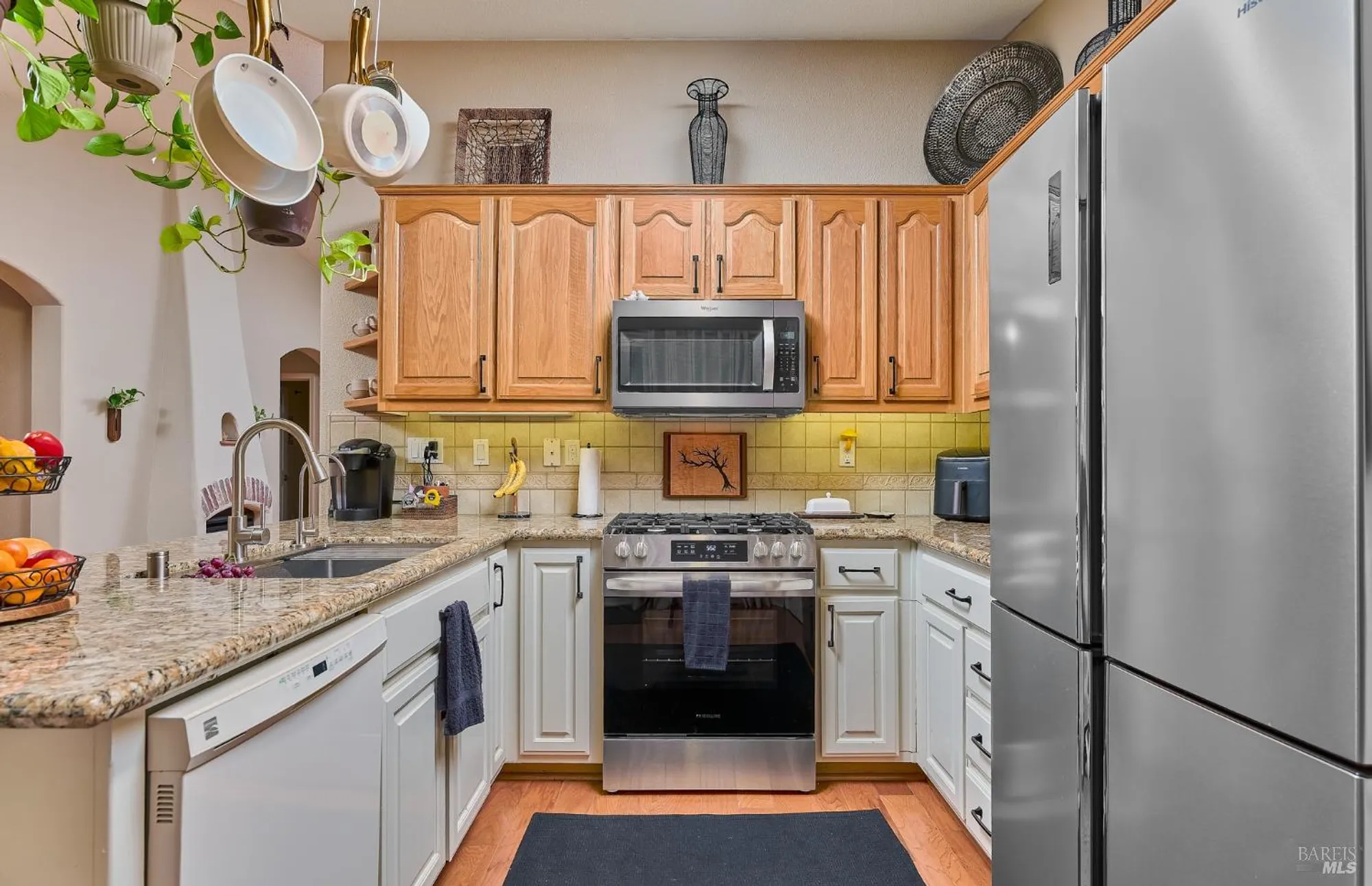 Property Slideshow image 17 of 27 | 402 riverwood ln, Rio Vista, CA, 94571