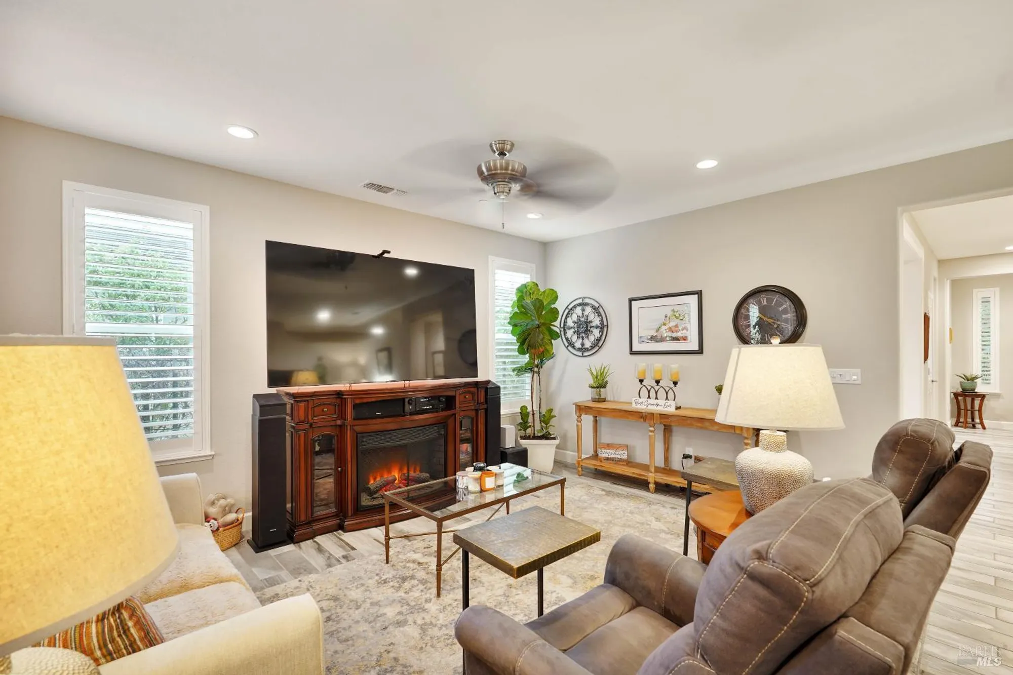 Property Slideshow image 8 of 57 | 228 shearwater dr, Rio Vista, CA, 94571