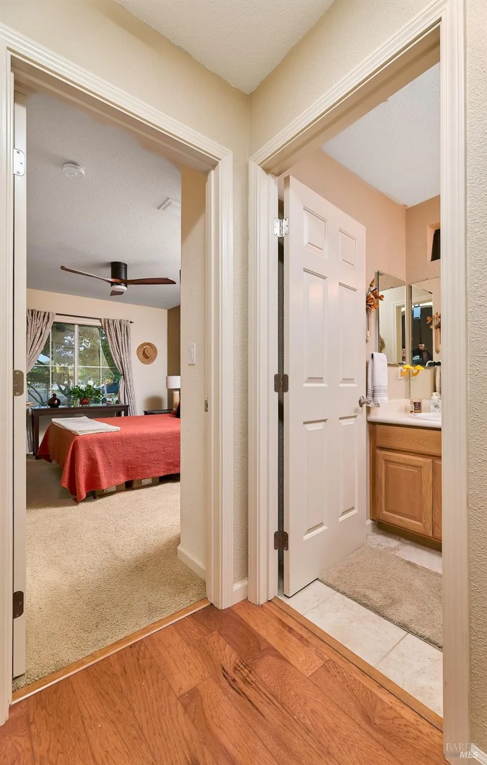 Property Slideshow image 10 of 27 | 402 riverwood ln, Rio Vista, CA, 94571