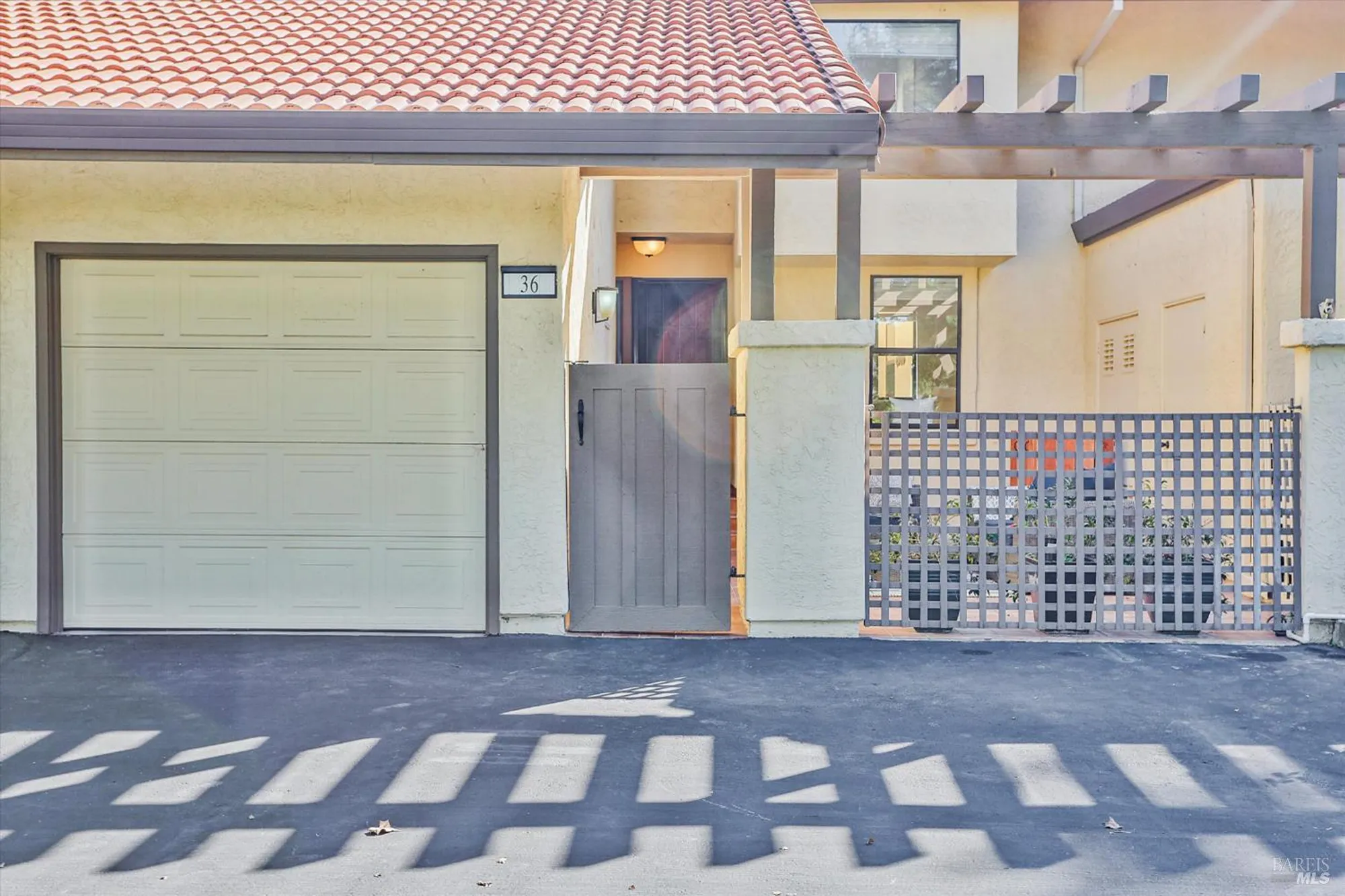 Property Slideshow image 2 of 21 | 36 fountain grove cir, Napa, CA, 94558