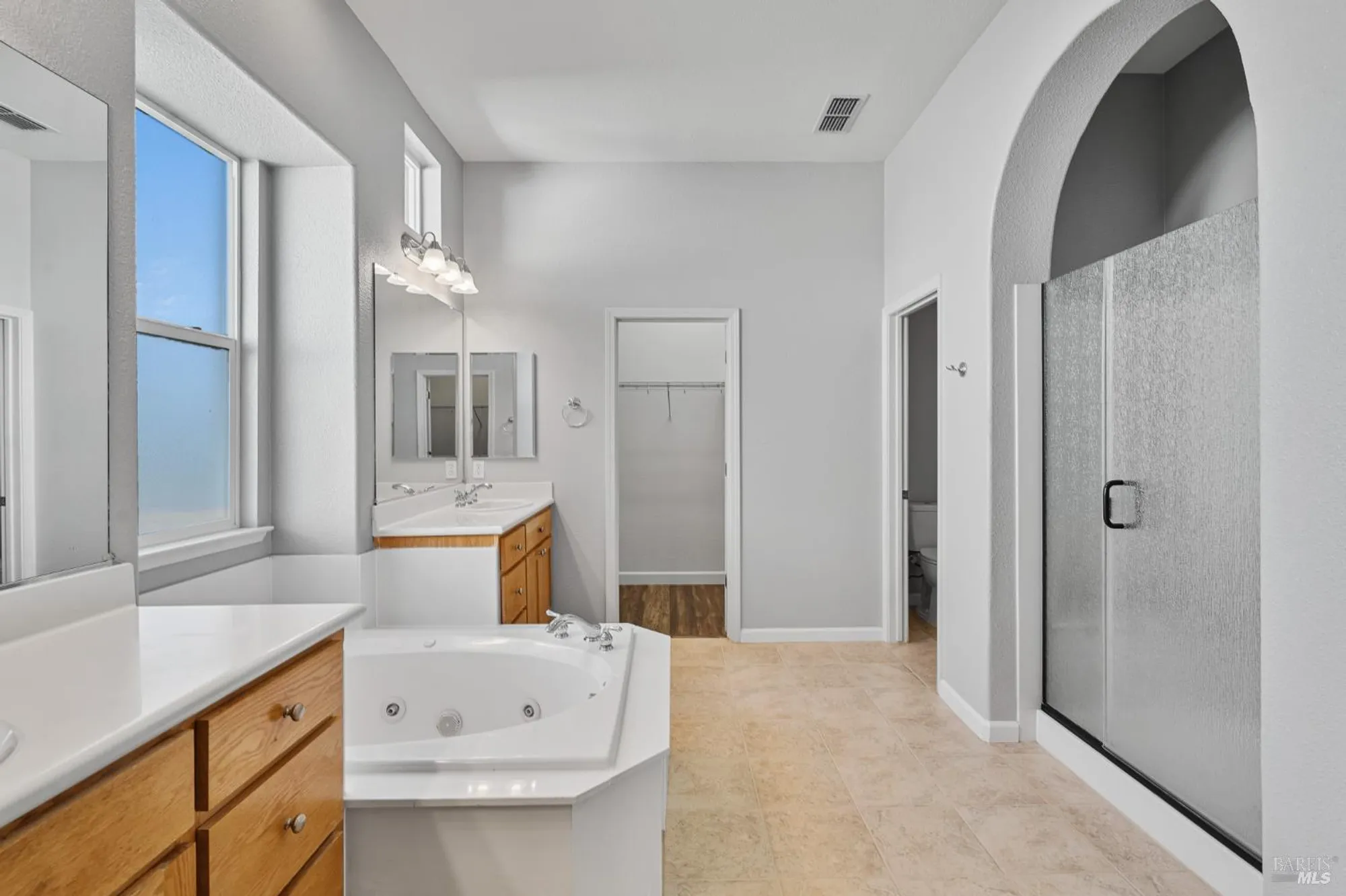 Property Slideshow image 31 of 54 | 350 canyon spring dr, Rio Vista, CA, 94571