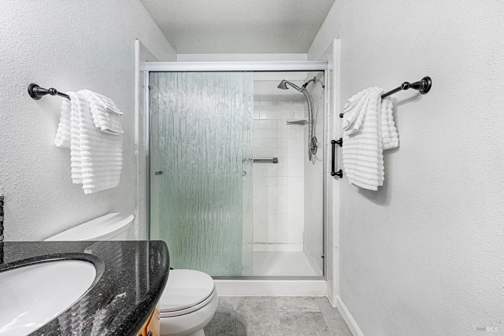 Property Slideshow image 21 of 38 | 199 white oak dr, Santa Rosa, CA, 95409