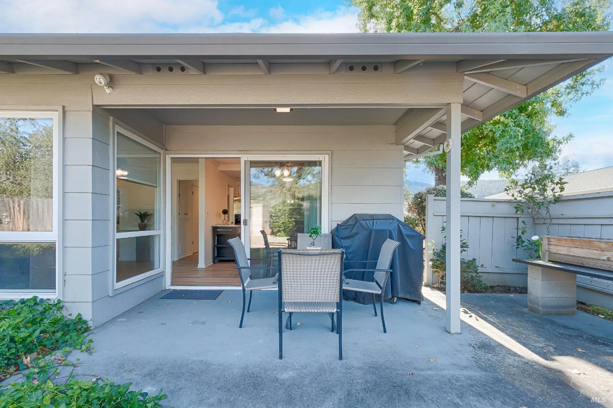 Property Slideshow image 29 of 38 | 199 white oak dr, Santa Rosa, CA, 95409