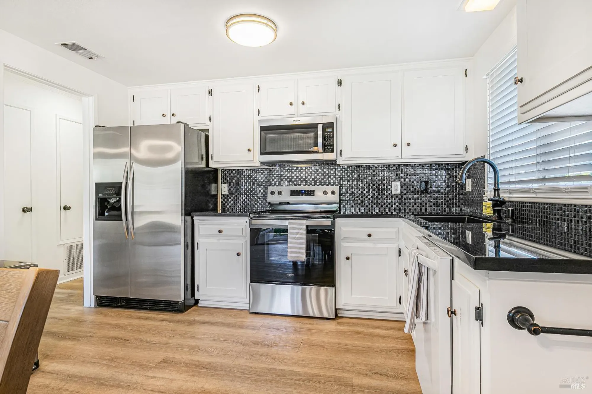 Property Slideshow image 14 of 38 | 199 white oak dr, Santa Rosa, CA, 95409