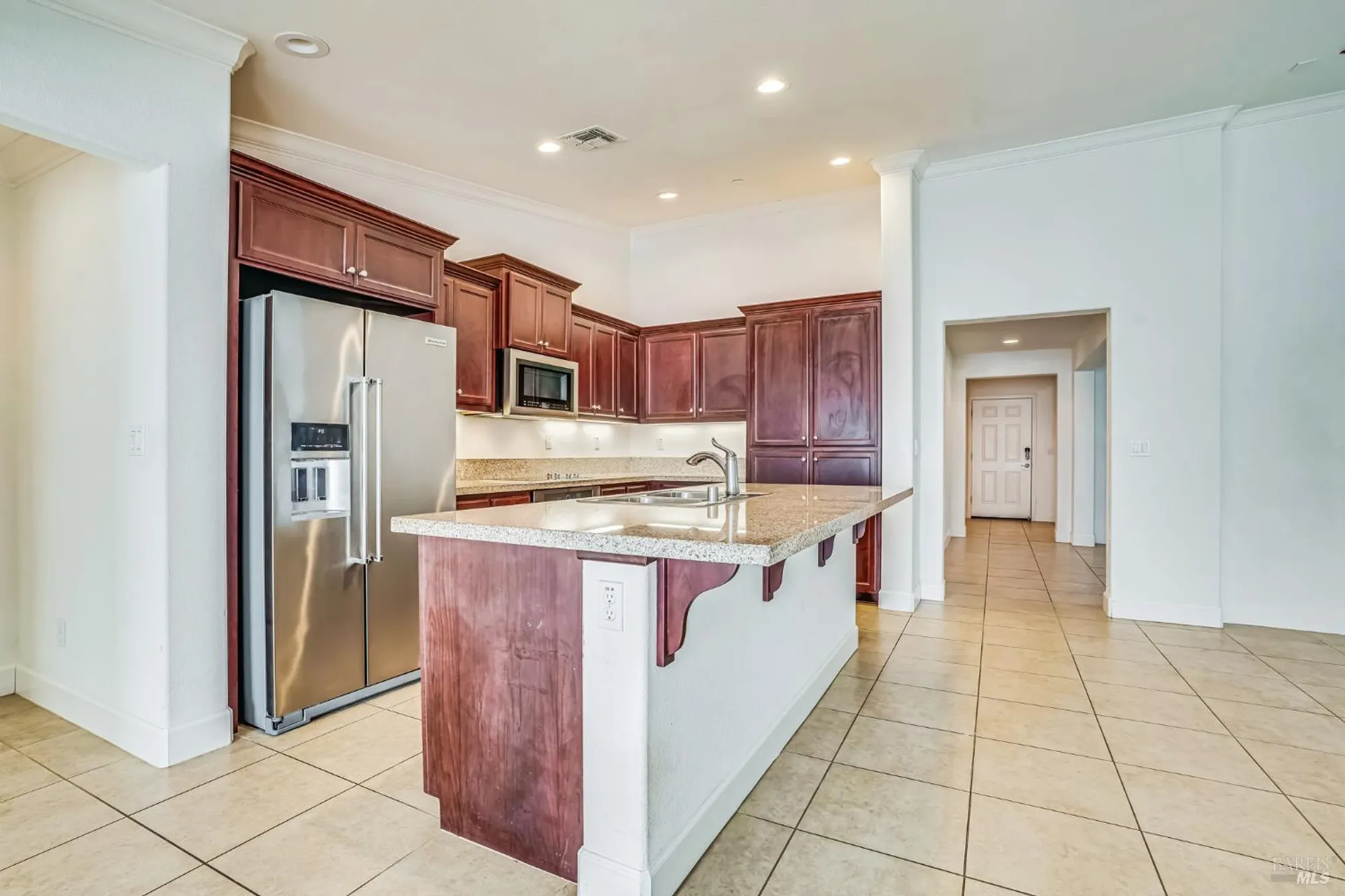 Property Slideshow image 15 of 30 | 305 birch ridge dr, Rio Vista, CA, 94571