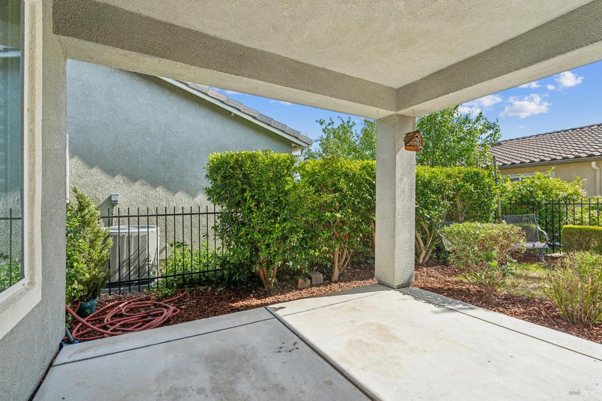 Property Slideshow image 9 of 30 | 305 birch ridge dr, Rio Vista, CA, 94571