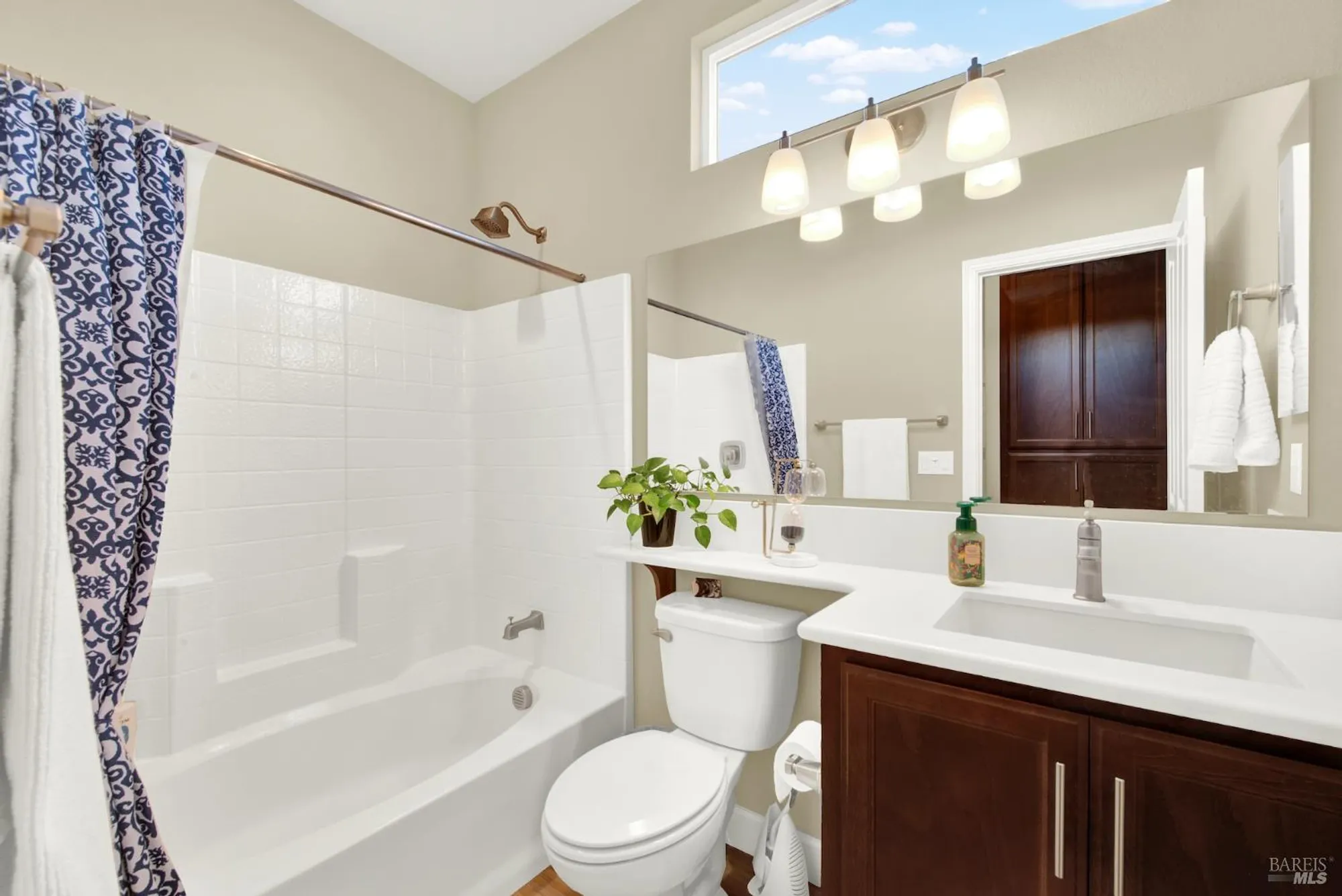 Property Slideshow image 34 of 68 | 503 mockingjay dr, Rio Vista, CA, 94571