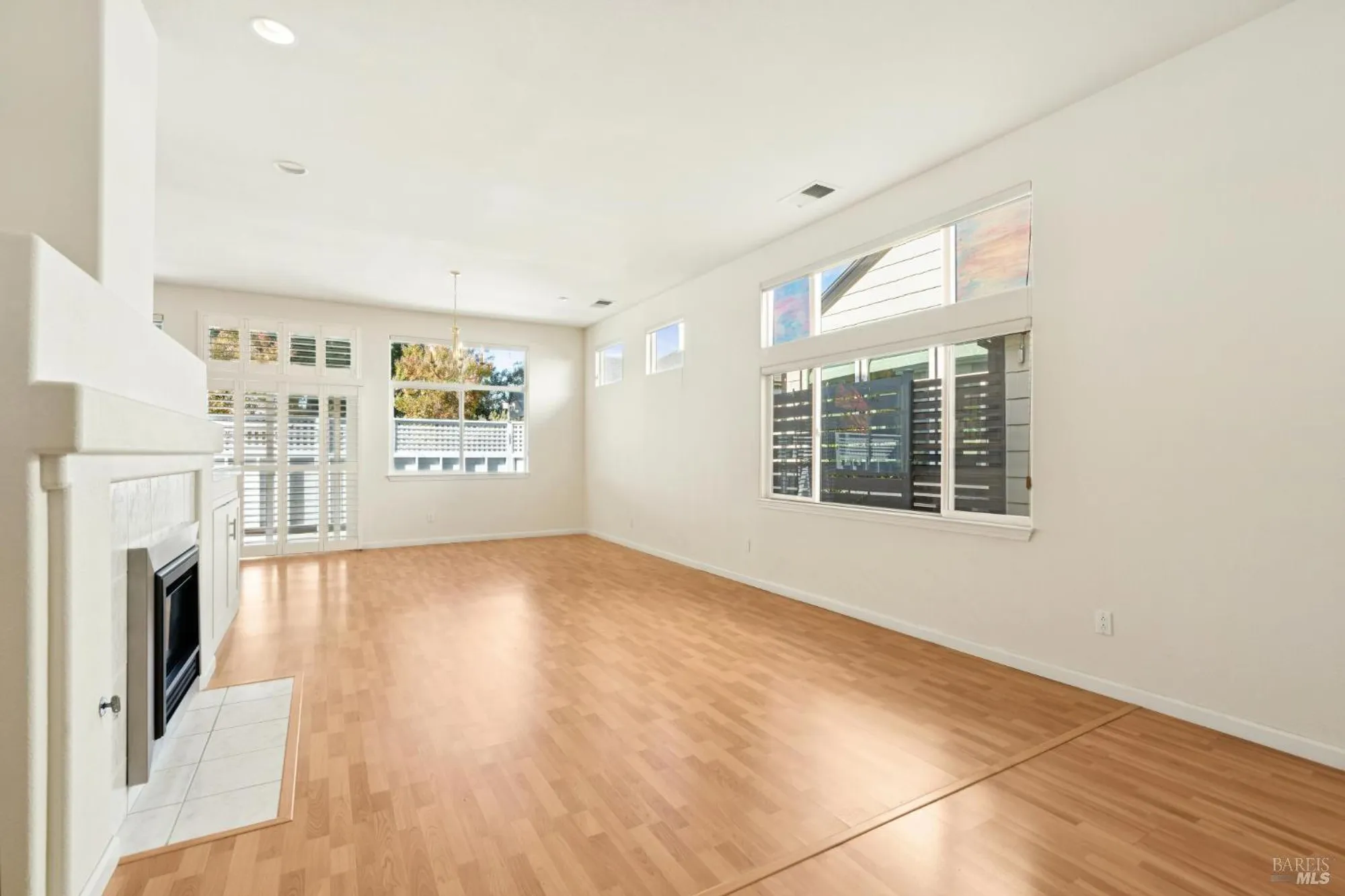 Property Slideshow image 18 of 47 | 6471 pine valley dr, Santa Rosa, CA, 95409