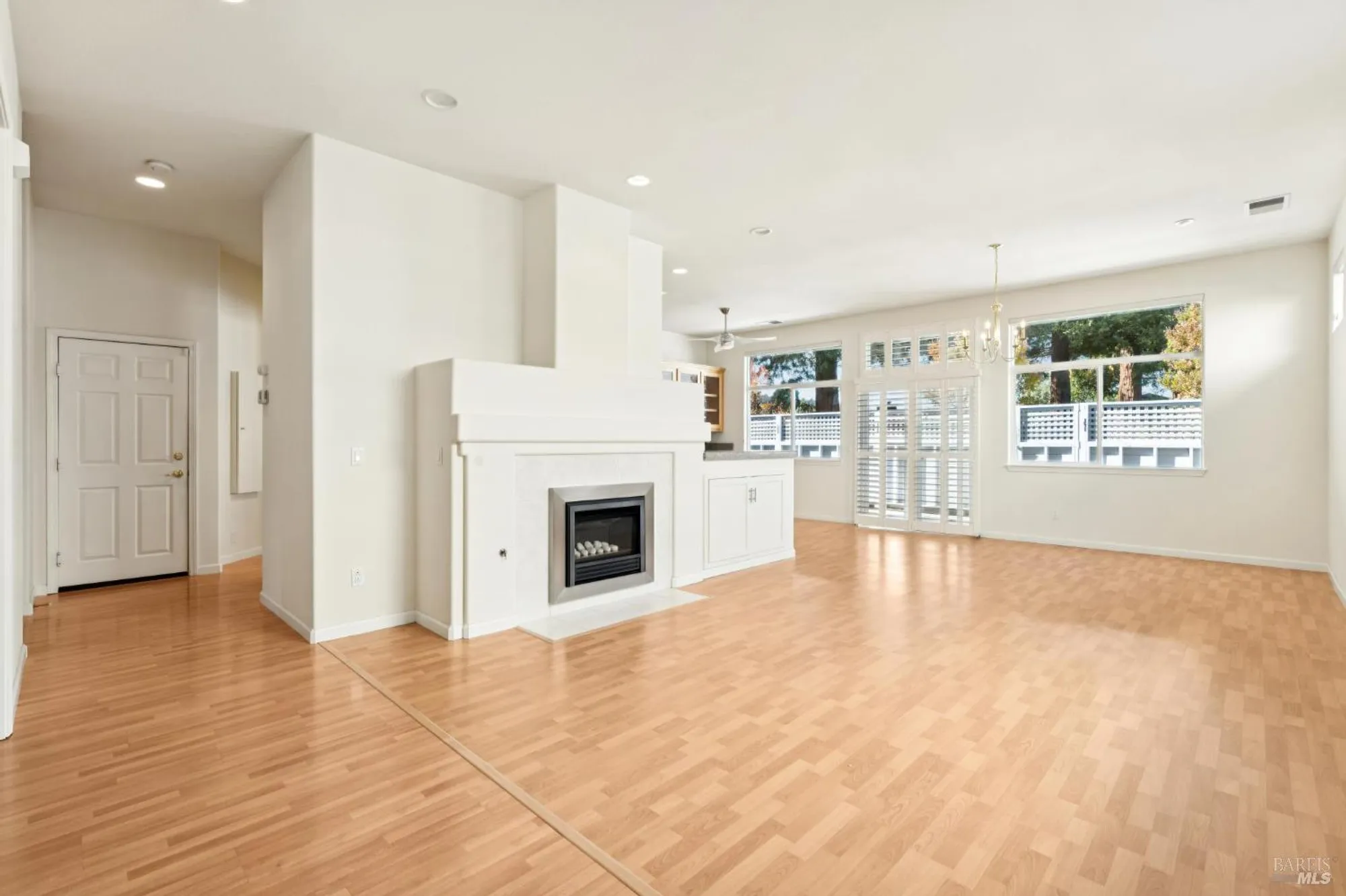 Property Slideshow image 23 of 47 | 6471 pine valley dr, Santa Rosa, CA, 95409