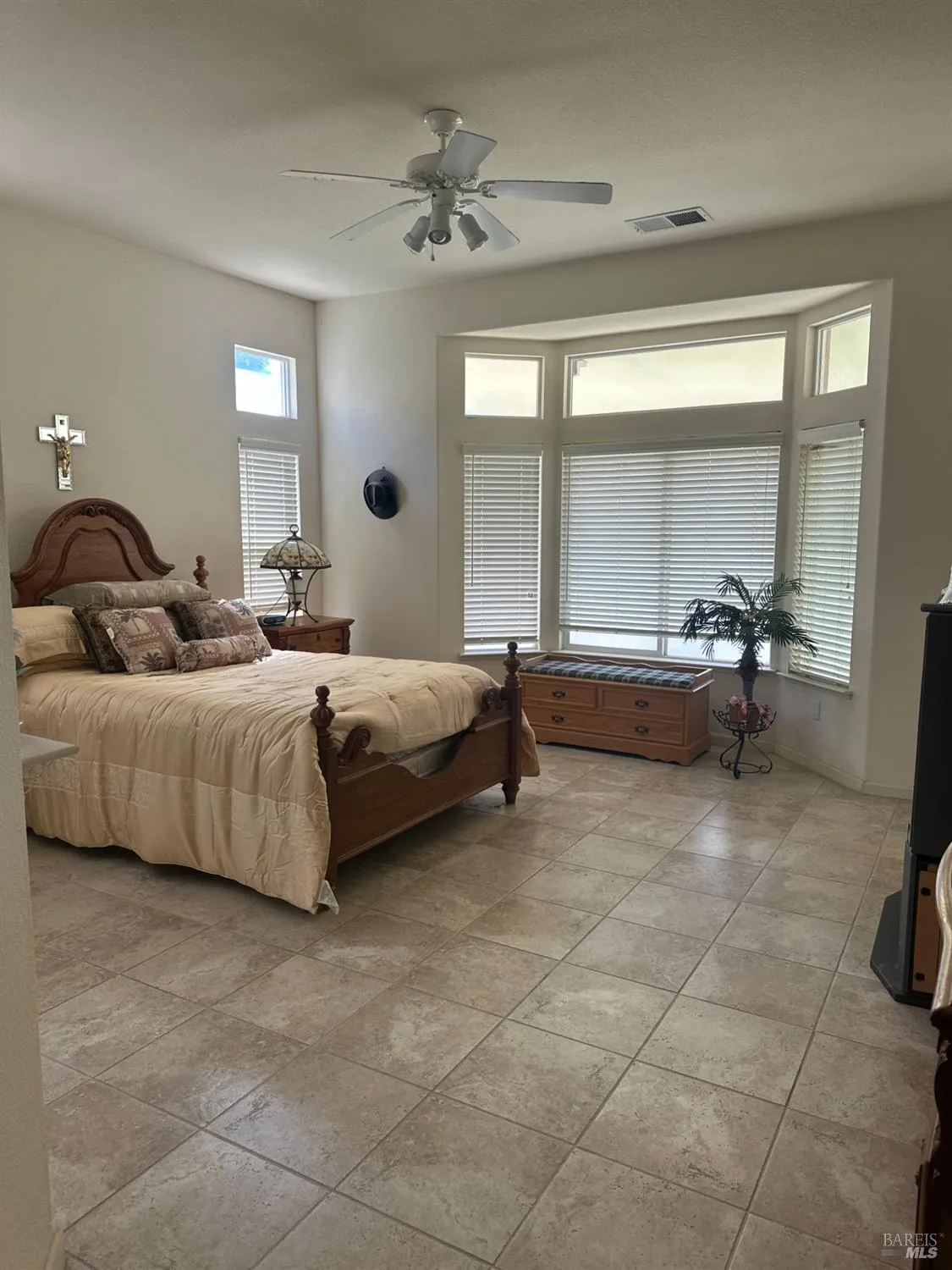 Property Slideshow image 4 of 7 | 1074 waterwood dr, Rio Vista, CA, 94571