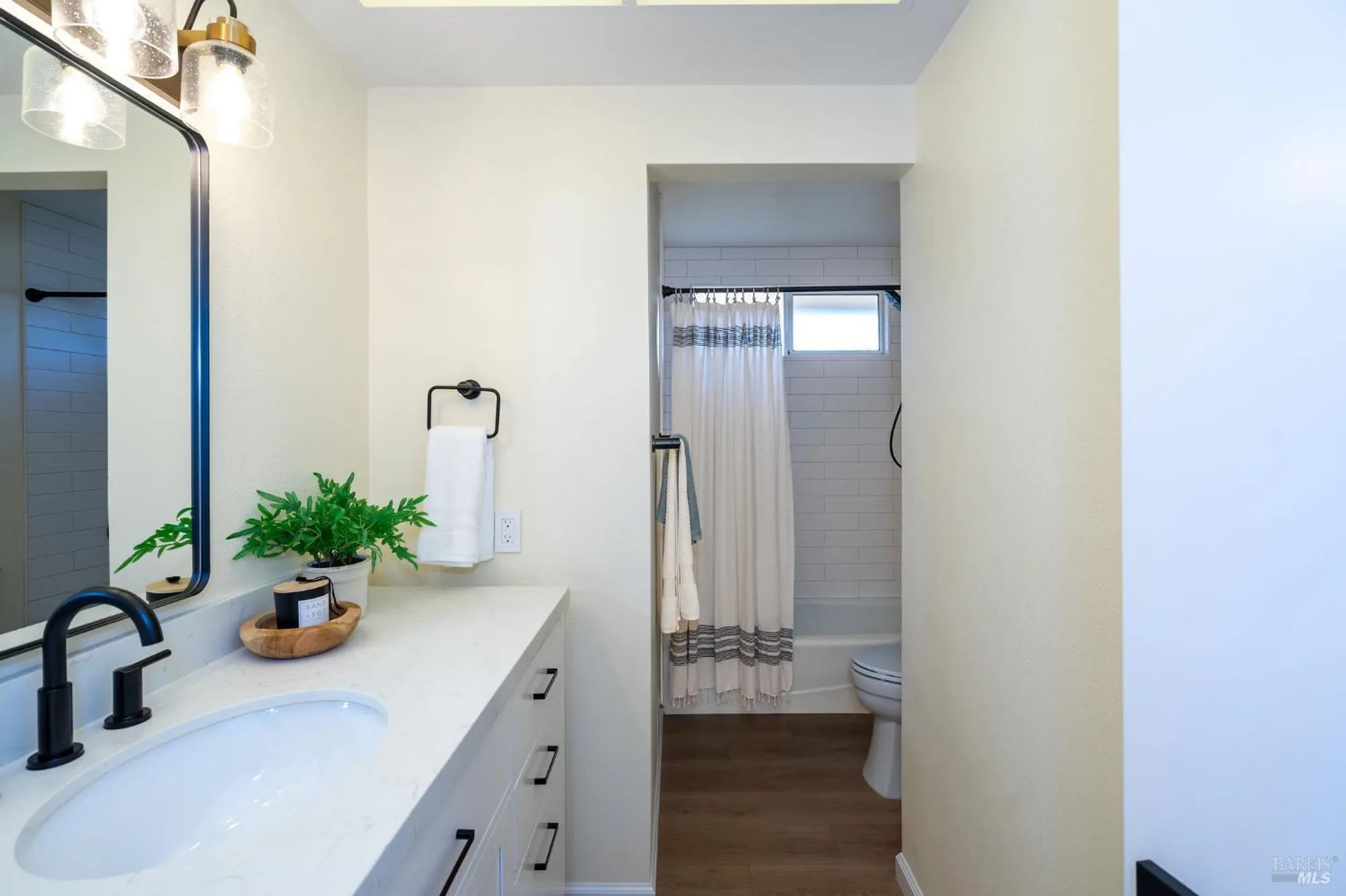 Property Slideshow image 38 of 65 | 6467 meadowridge dr, Santa Rosa, CA, 95409