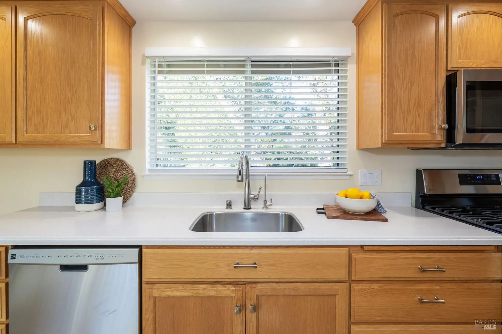 Property Slideshow image 25 of 65 | 6467 meadowridge dr, Santa Rosa, CA, 95409