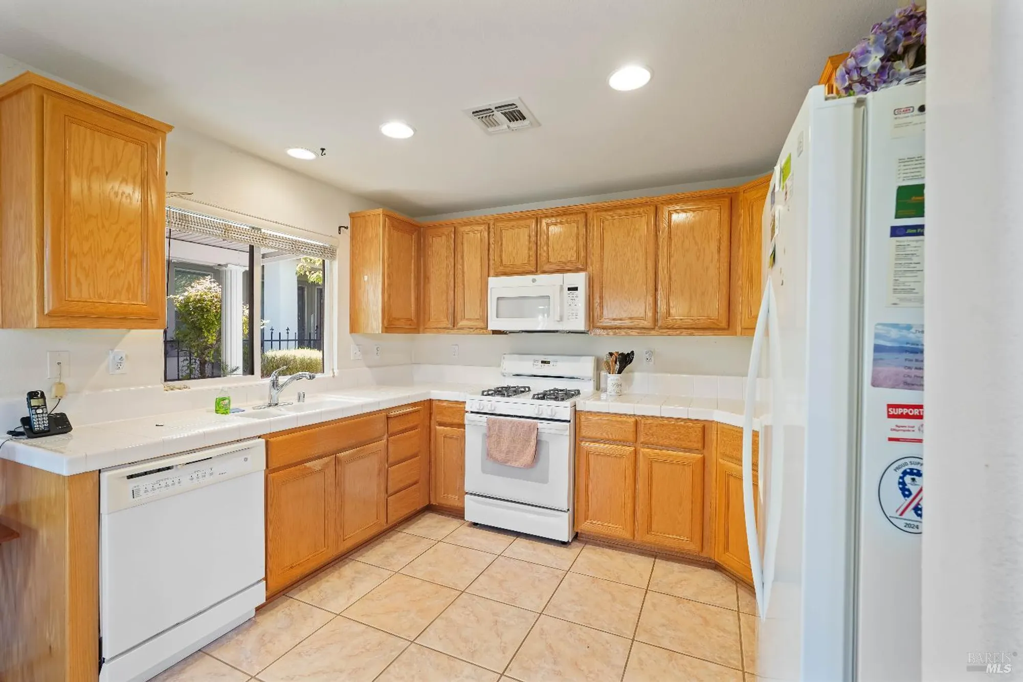 Property Slideshow image 27 of 49 | 320 spyglass dr, Rio Vista, CA, 94571
