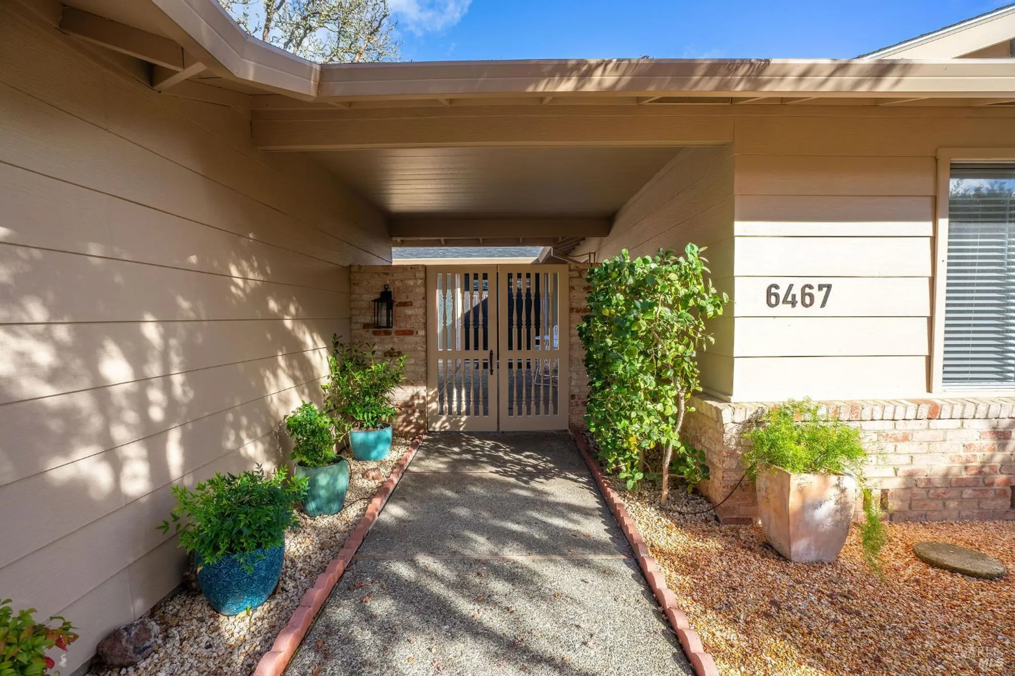 Property Slideshow image 11 of 65 | 6467 meadowridge dr, Santa Rosa, CA, 95409