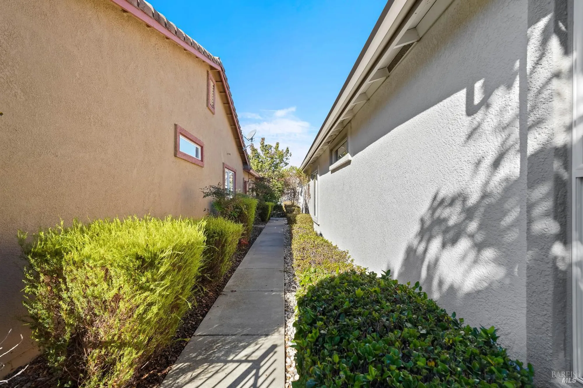 Property Slideshow image 43 of 49 | 320 spyglass dr, Rio Vista, CA, 94571