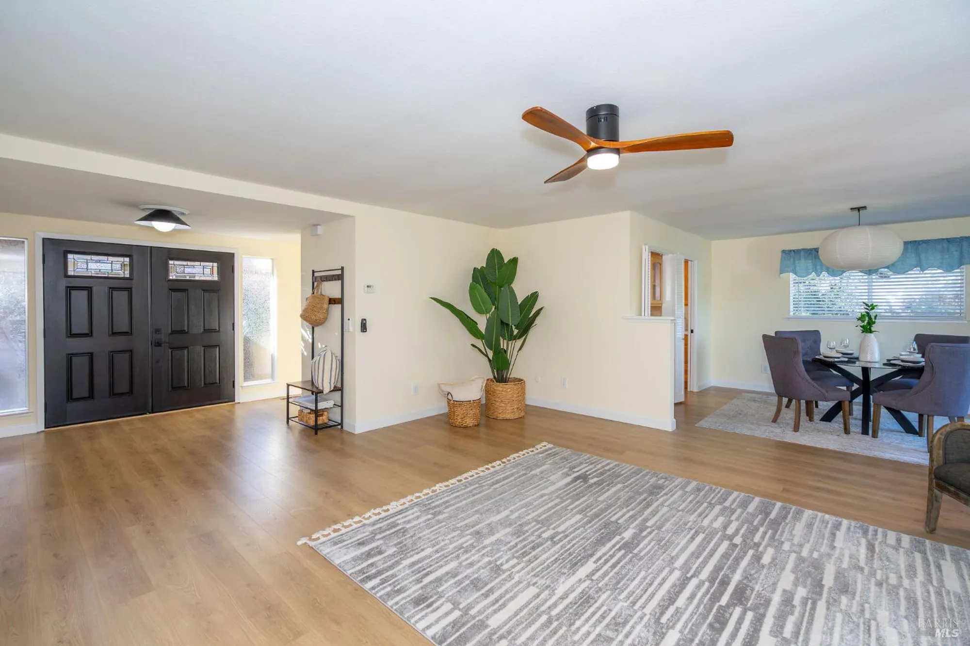 Property Slideshow image 19 of 65 | 6467 meadowridge dr, Santa Rosa, CA, 95409