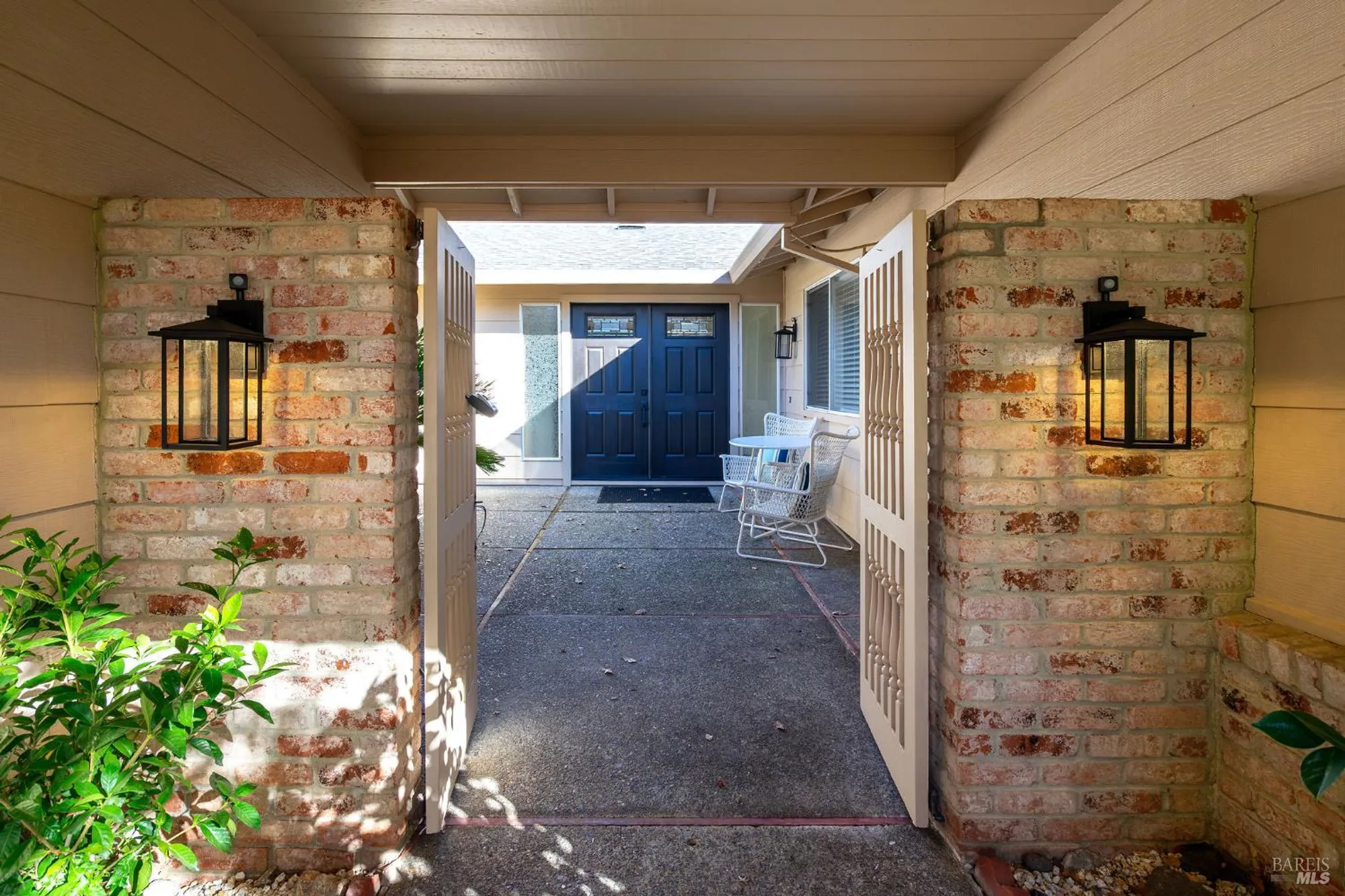 Property Slideshow image 13 of 65 | 6467 meadowridge dr, Santa Rosa, CA, 95409