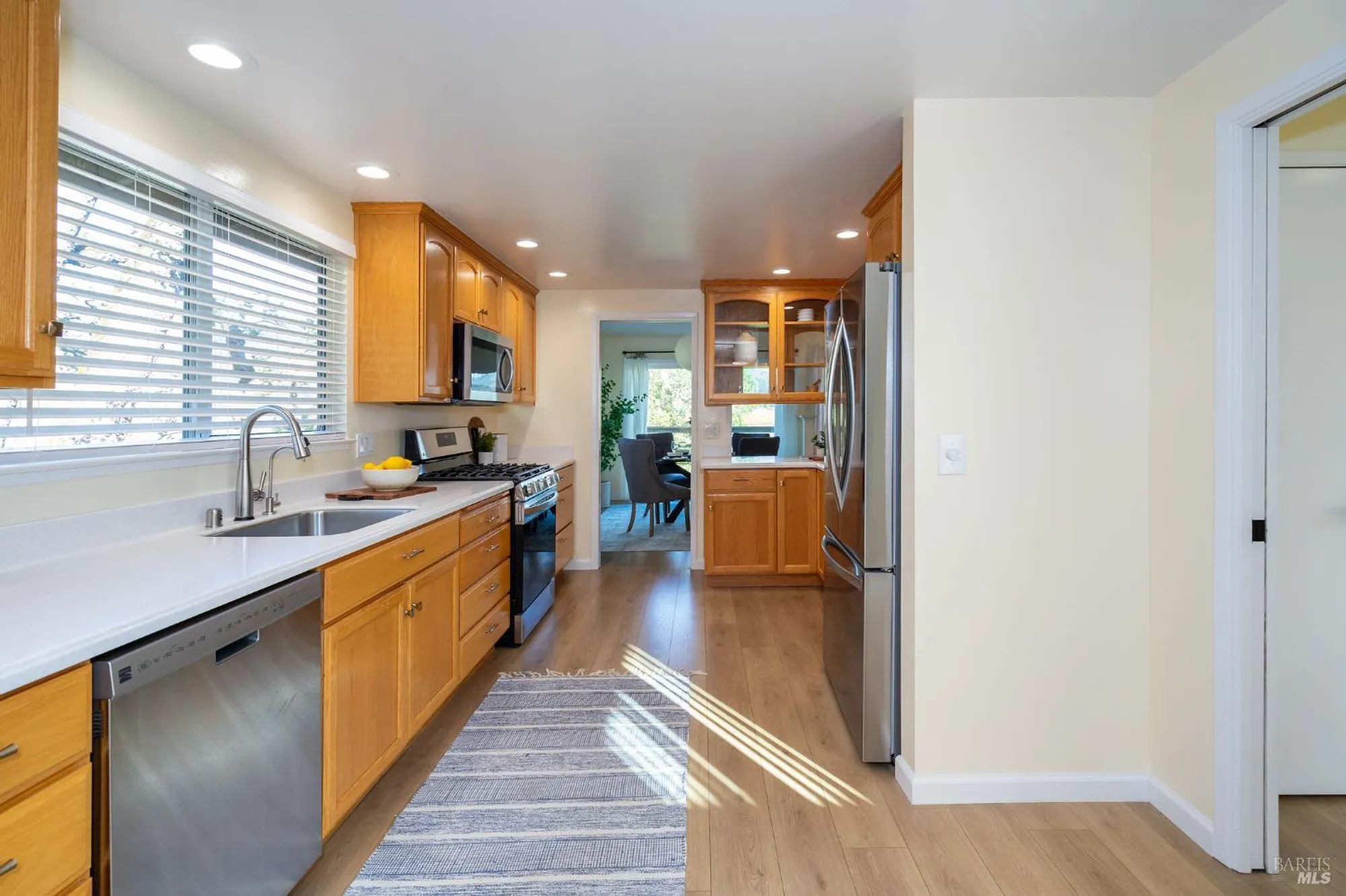 Property Slideshow image 23 of 65 | 6467 meadowridge dr, Santa Rosa, CA, 95409