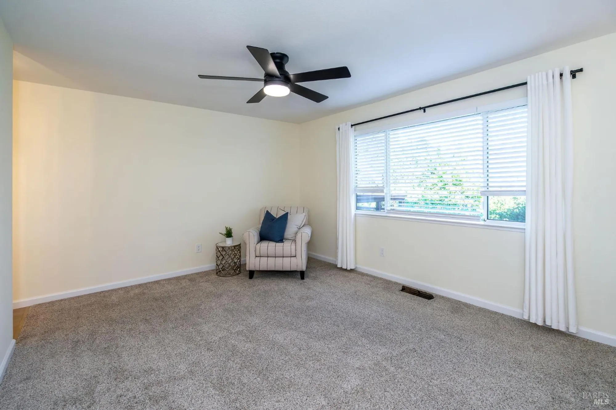 Property Slideshow image 8 of 65 | 6467 meadowridge dr, Santa Rosa, CA, 95409