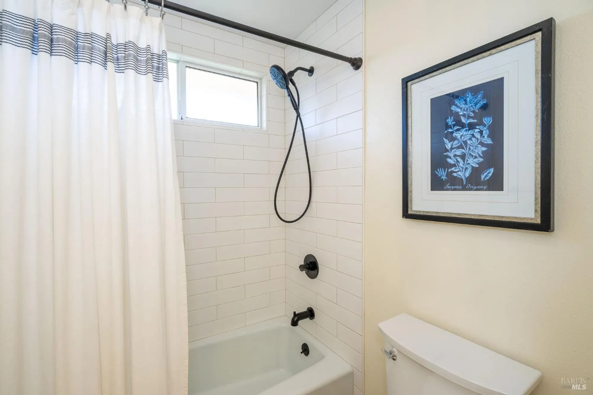 Property Slideshow image 39 of 65 | 6467 meadowridge dr, Santa Rosa, CA, 95409
