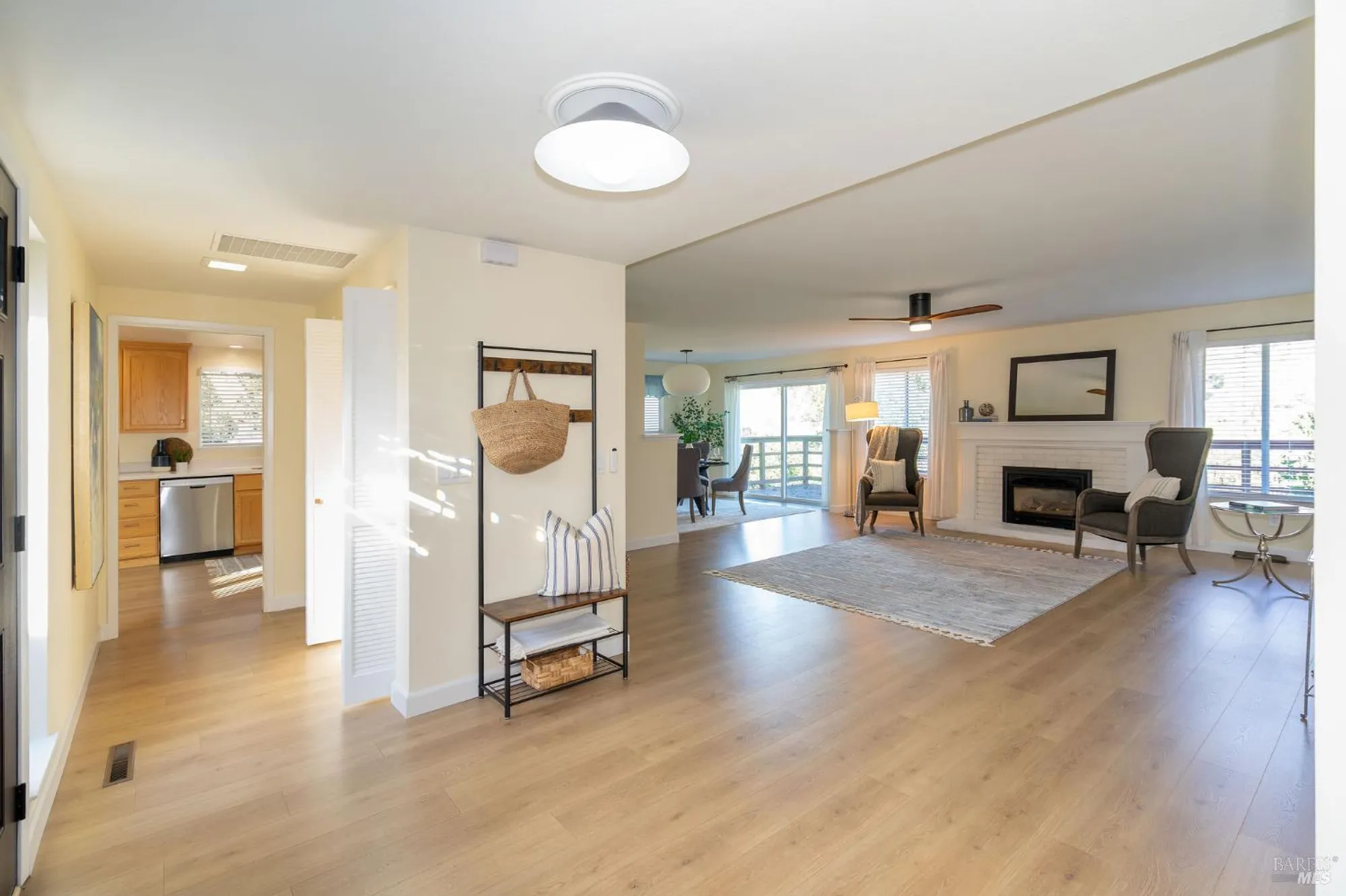 Property Slideshow image 18 of 65 | 6467 meadowridge dr, Santa Rosa, CA, 95409